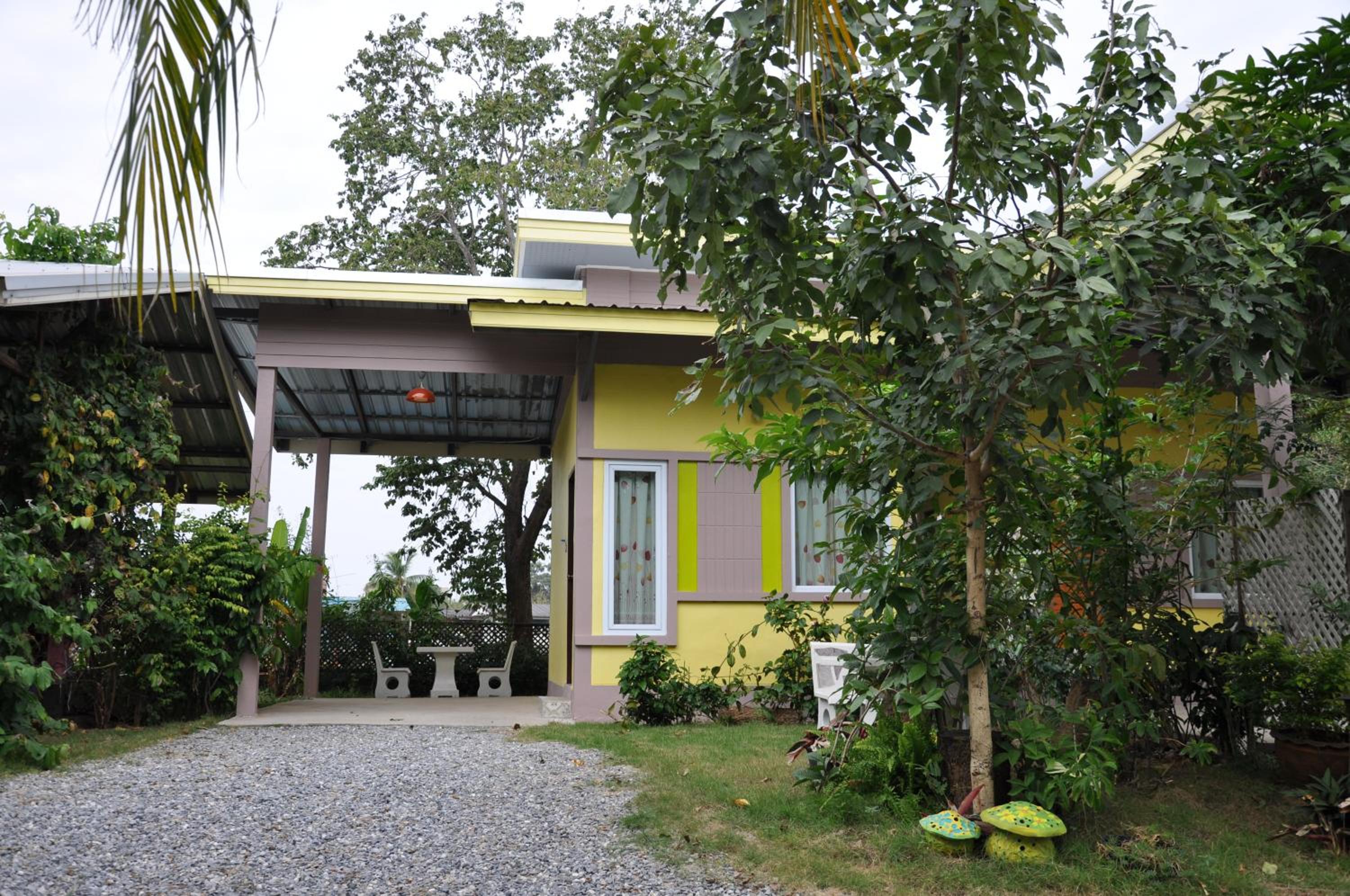 Feel Good Resort