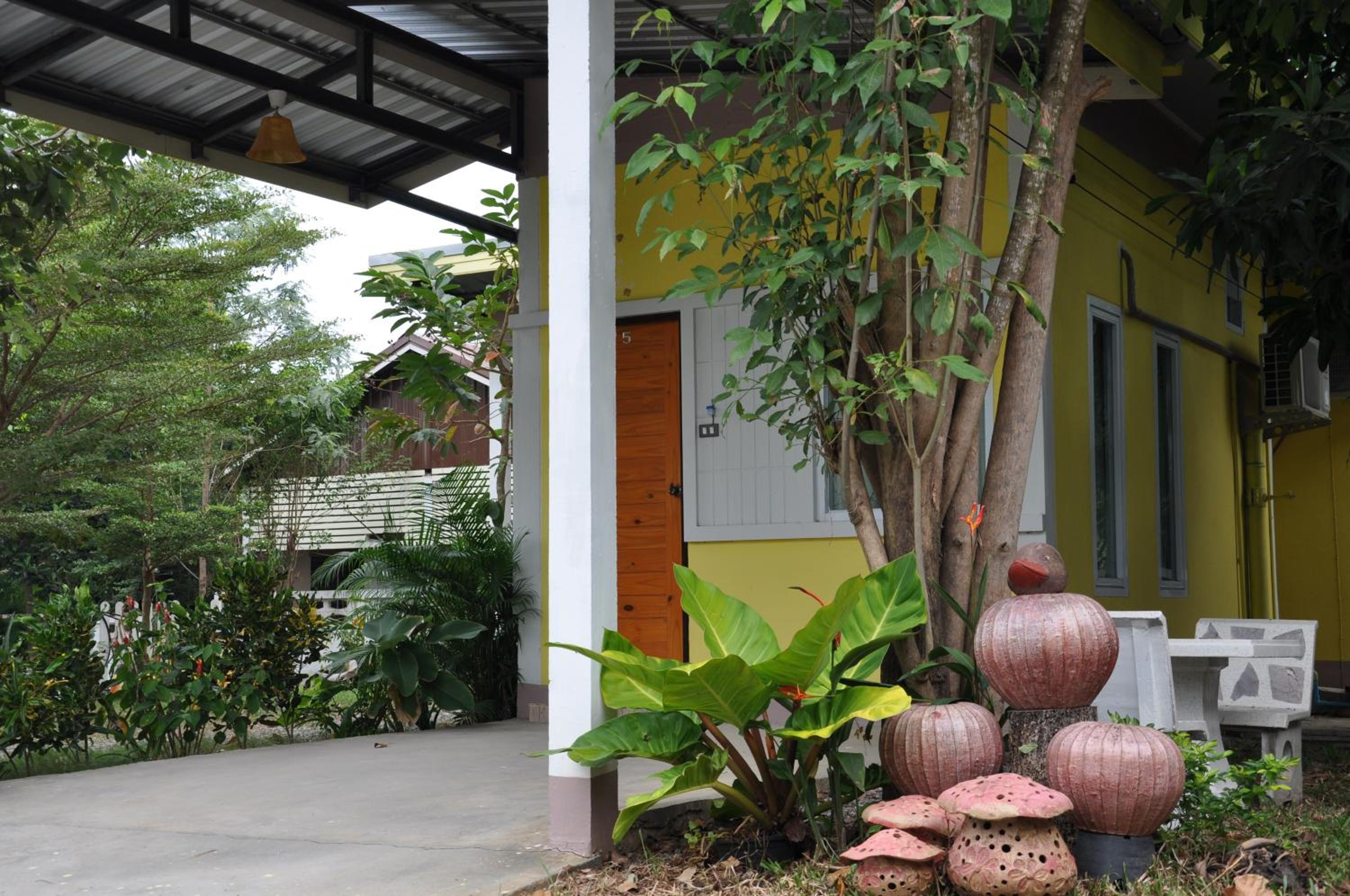 Feel Good Resort
