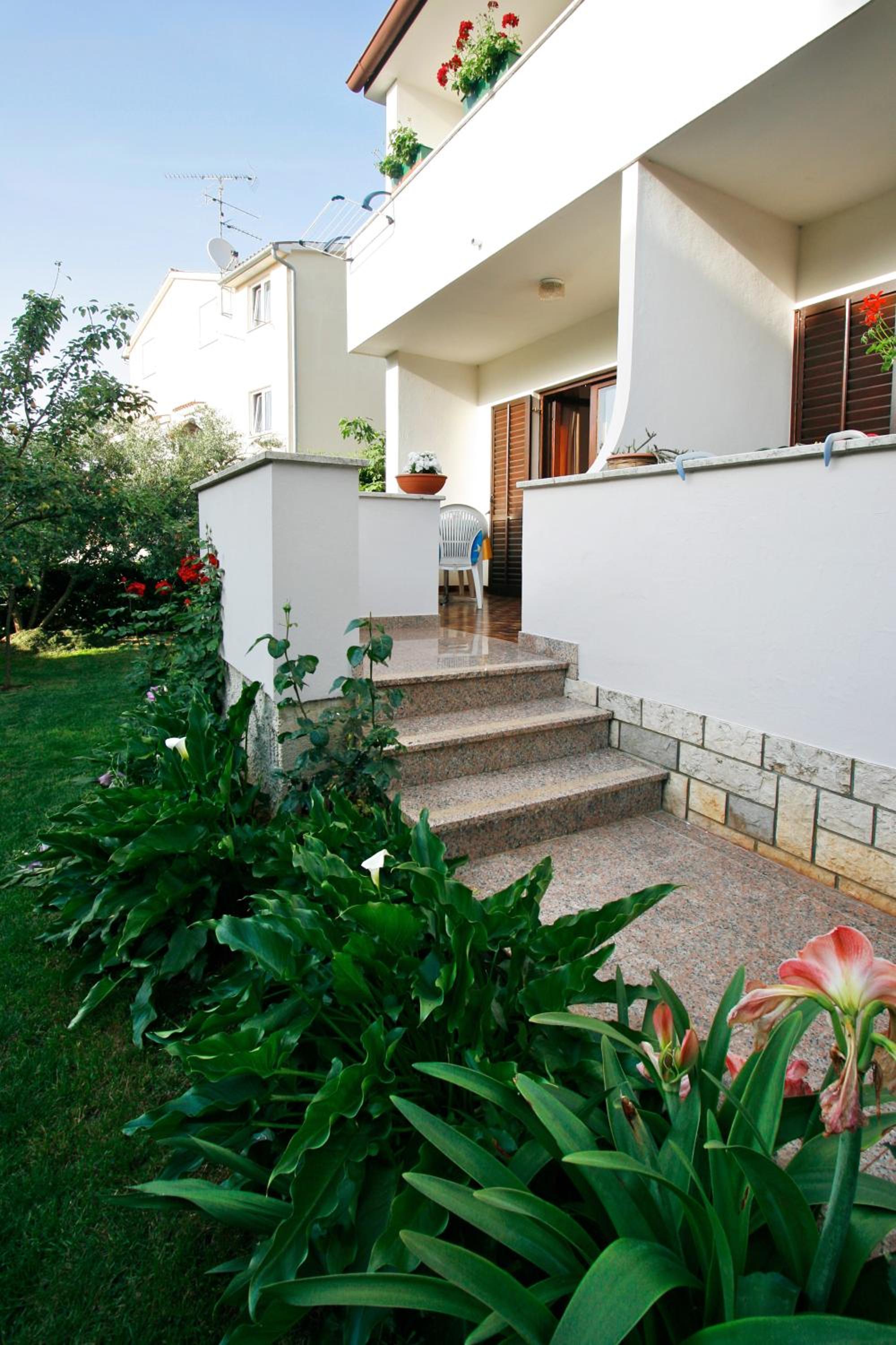 Apartment Nerina view 3