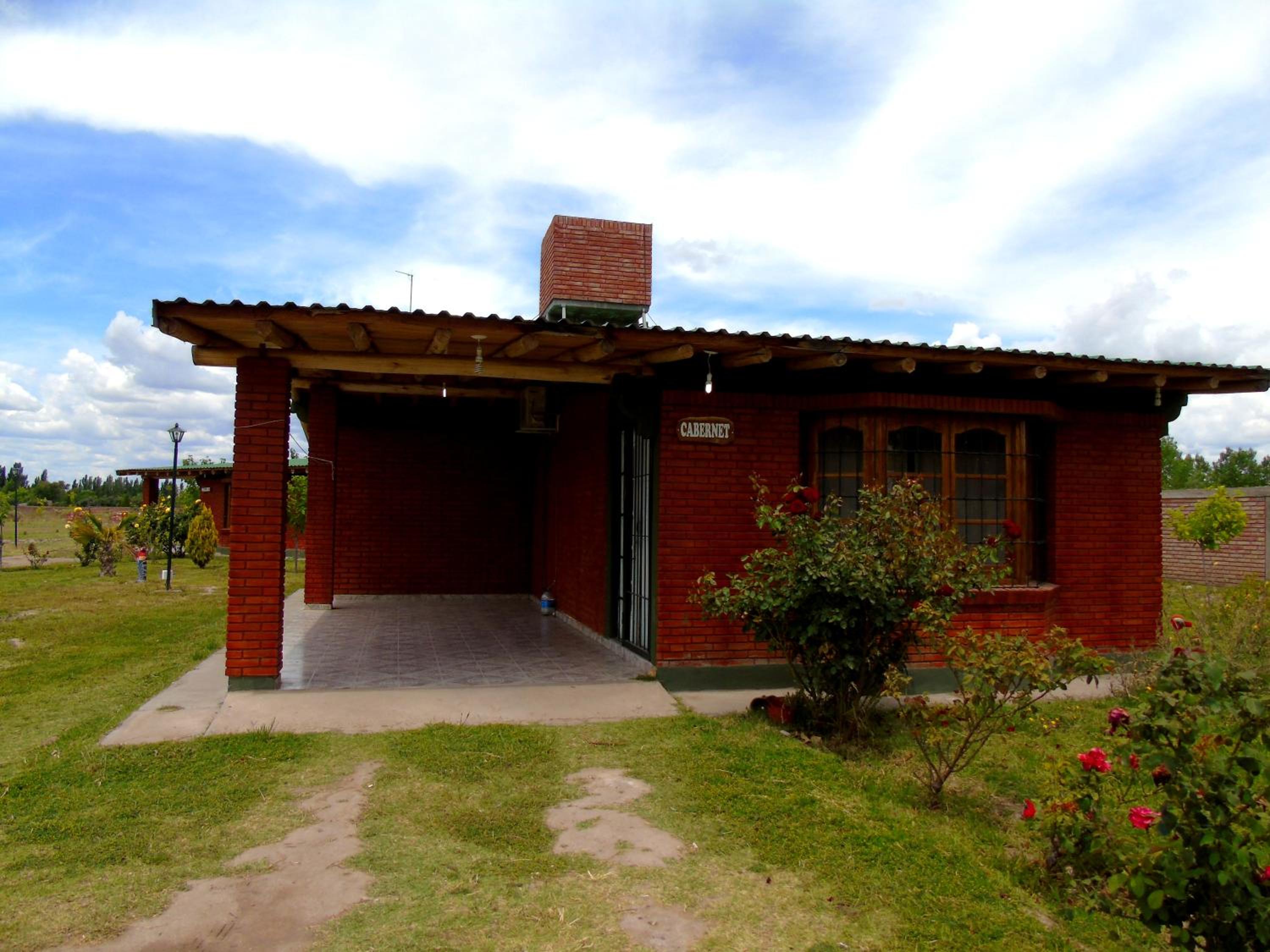 Lucy Sol Cabañas