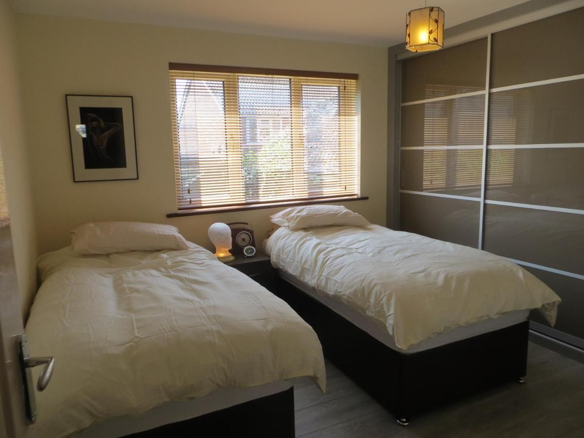 Woodbury Court view 5