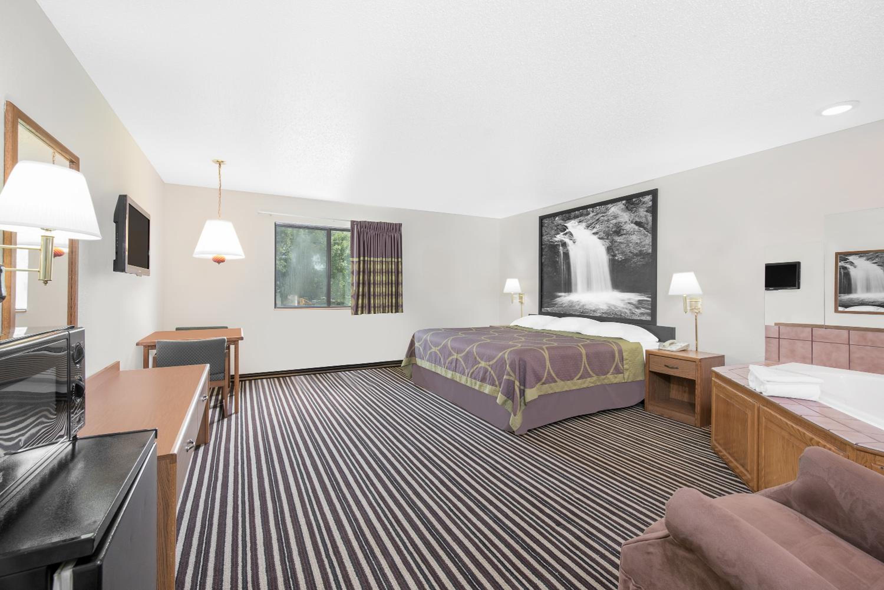 Wrangler Hotel Morris
