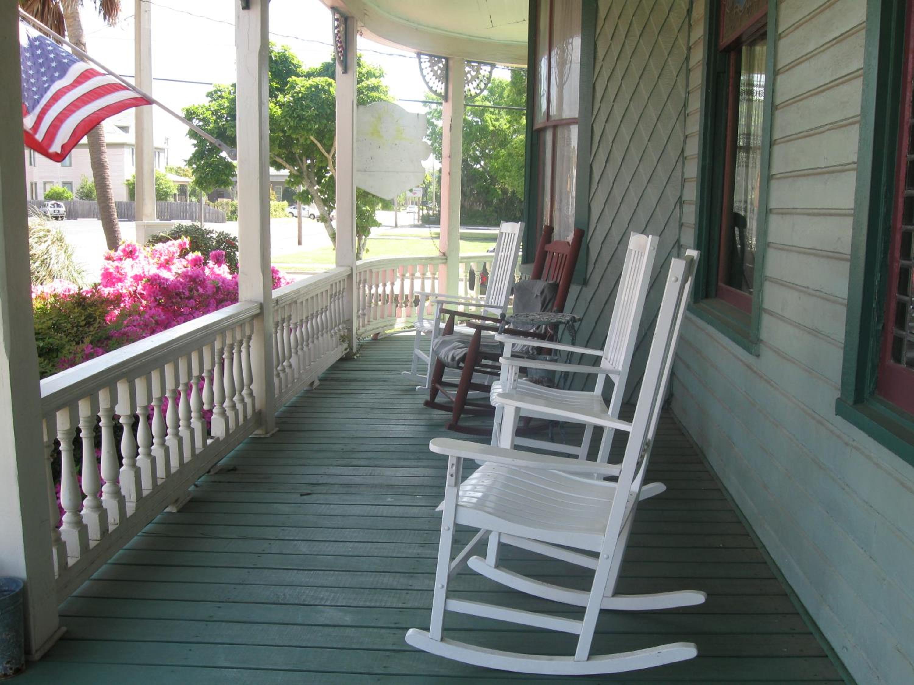 Pensacola Victorian Bed & Breakfast view 2