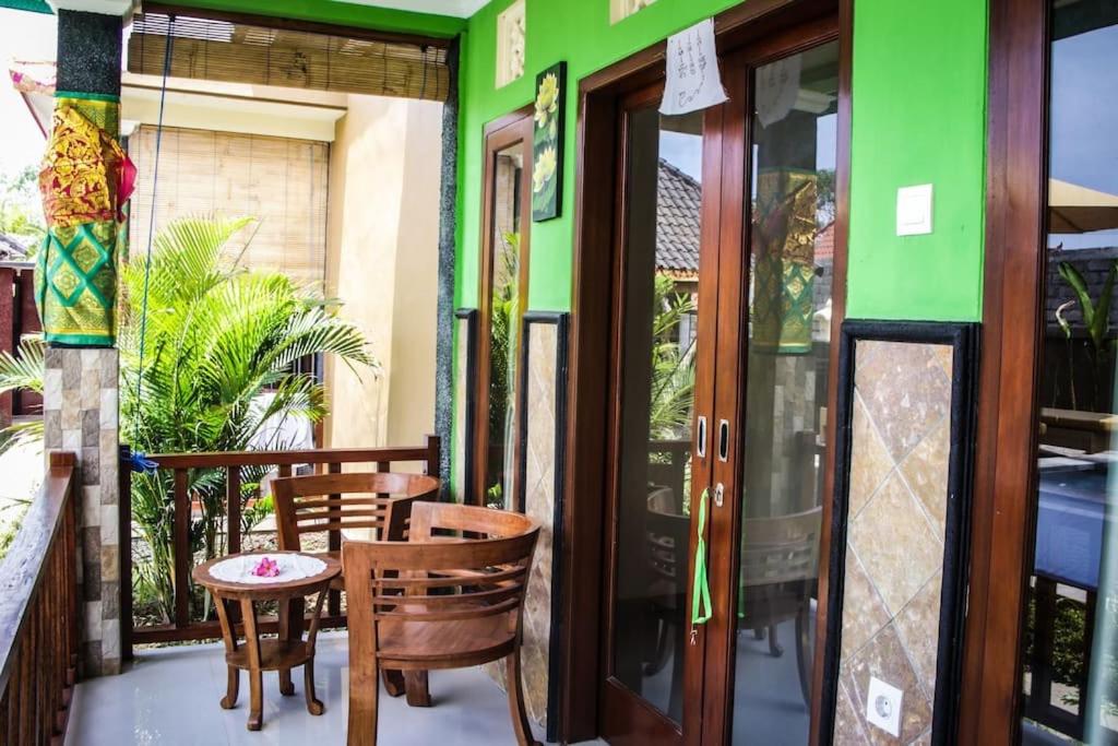 Hotel Reynold Artha Guest House