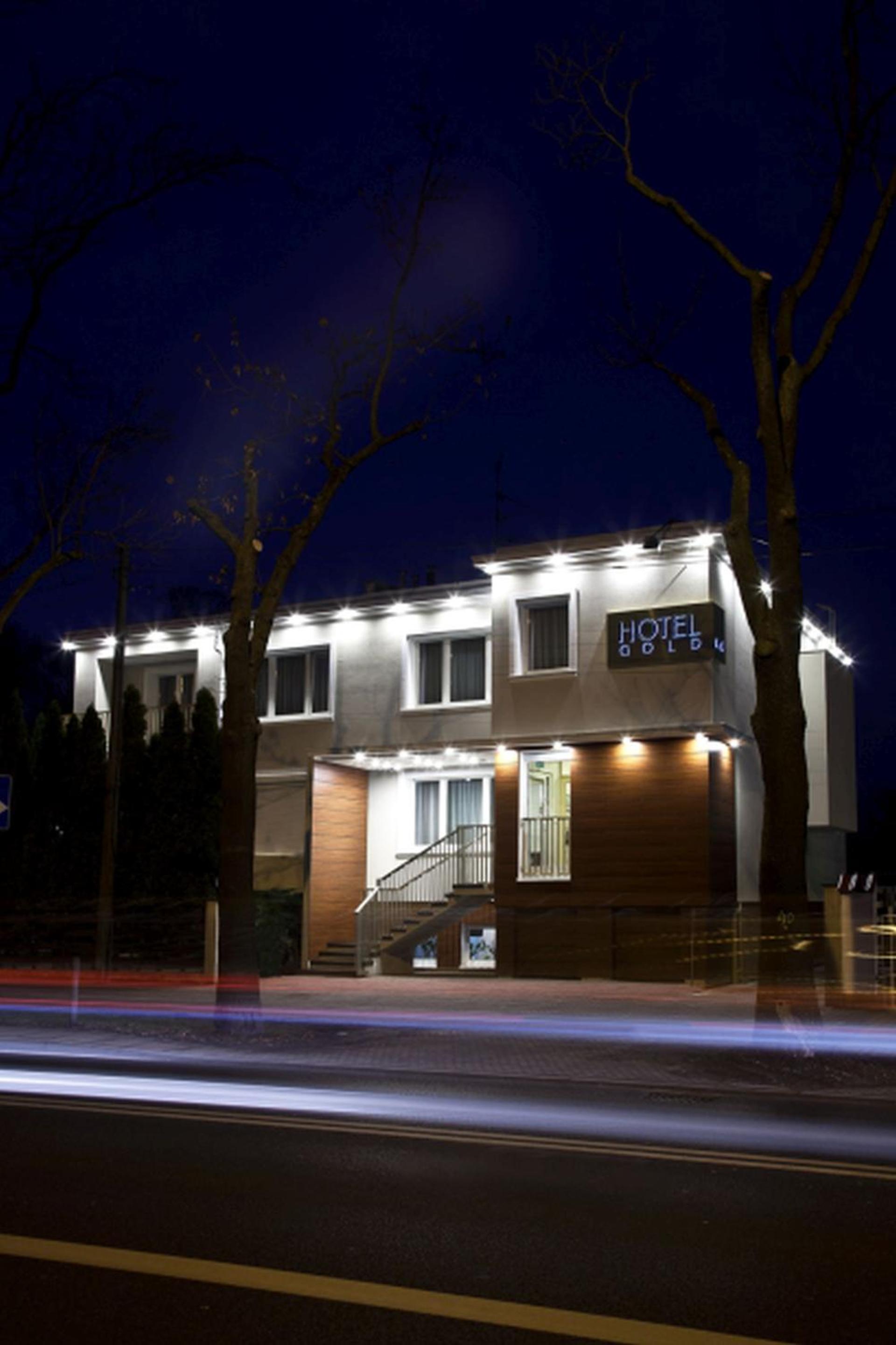 Hotel Gold - Image 1