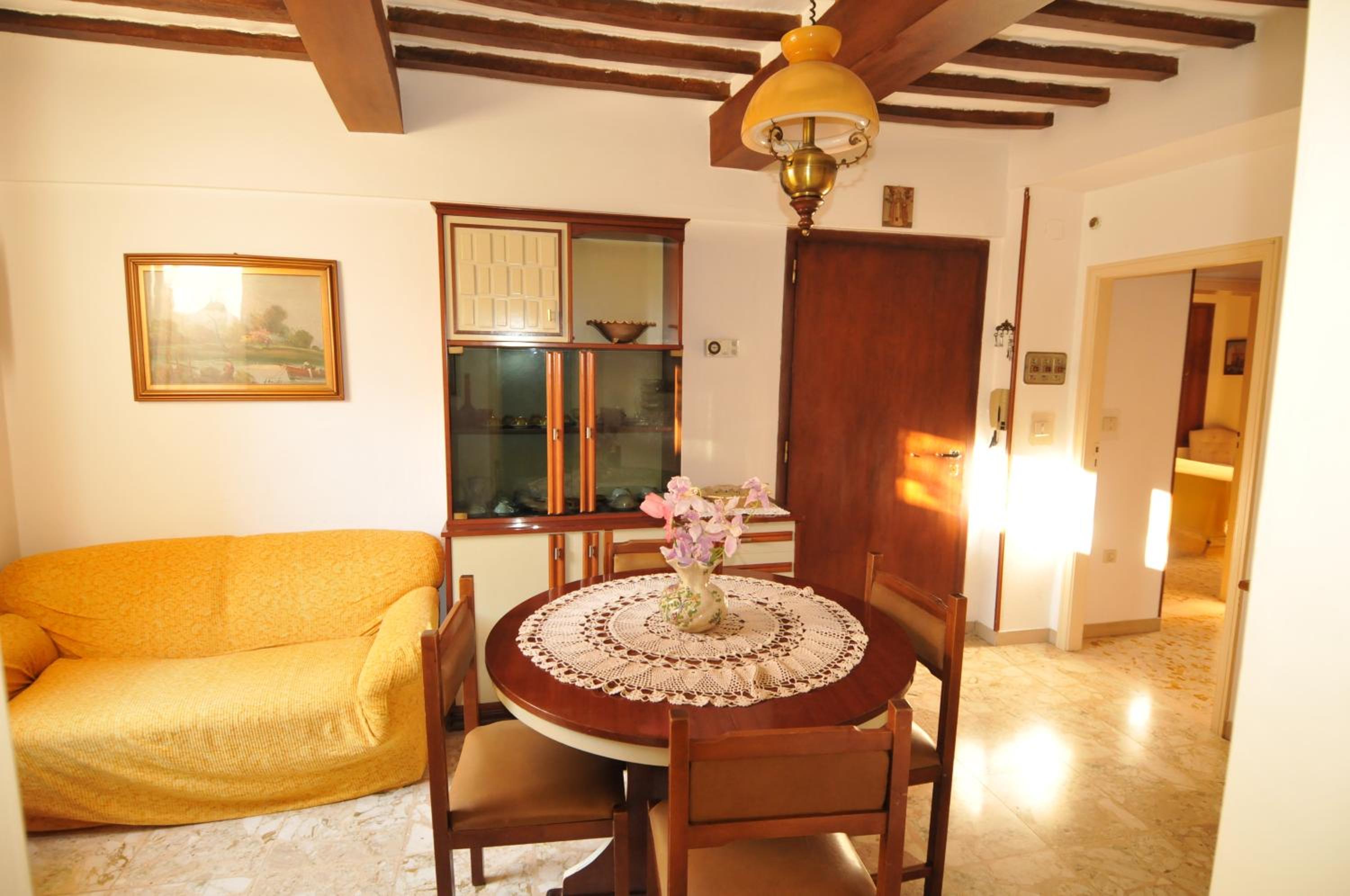 Photo 143