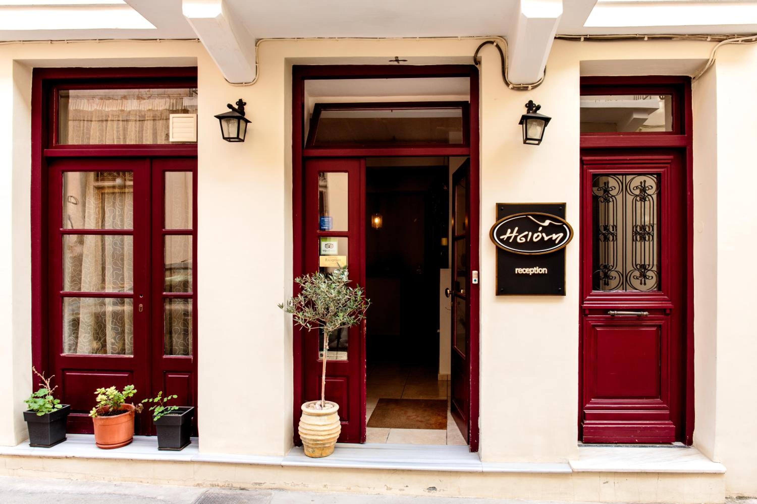 Isioni Pension