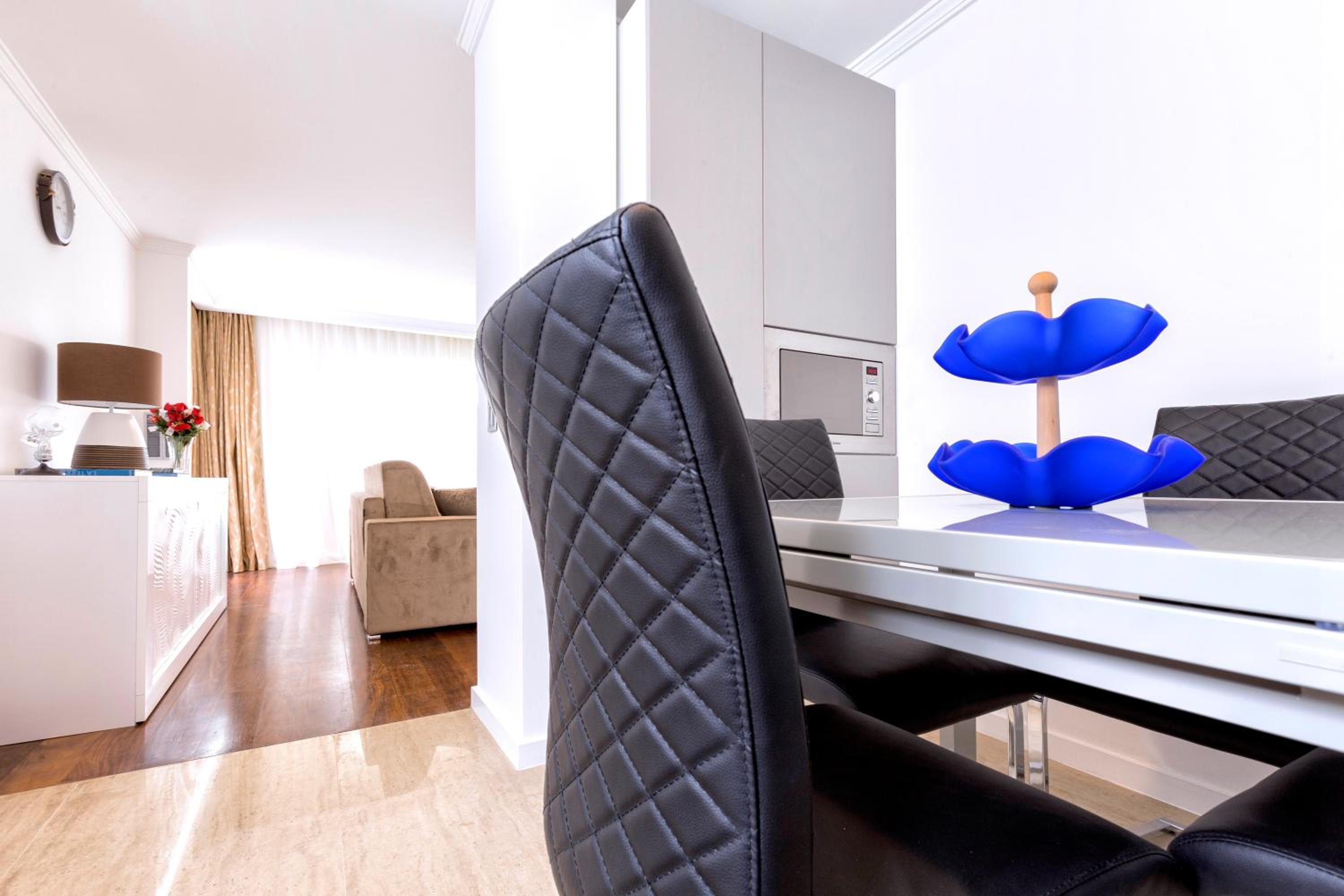 The Queen Luxury Apartments - Villa Vinicia