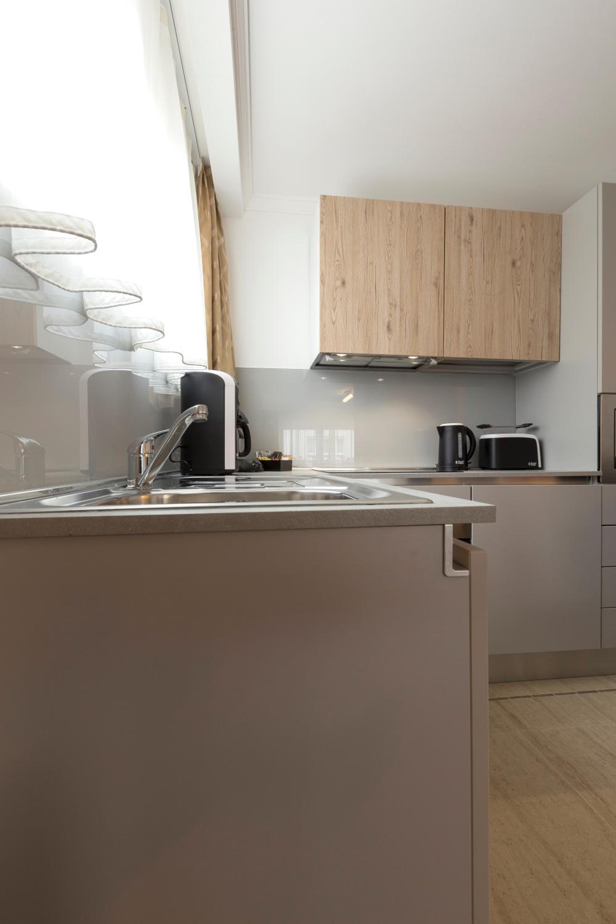 The Queen Luxury Apartments - Villa Vinicia