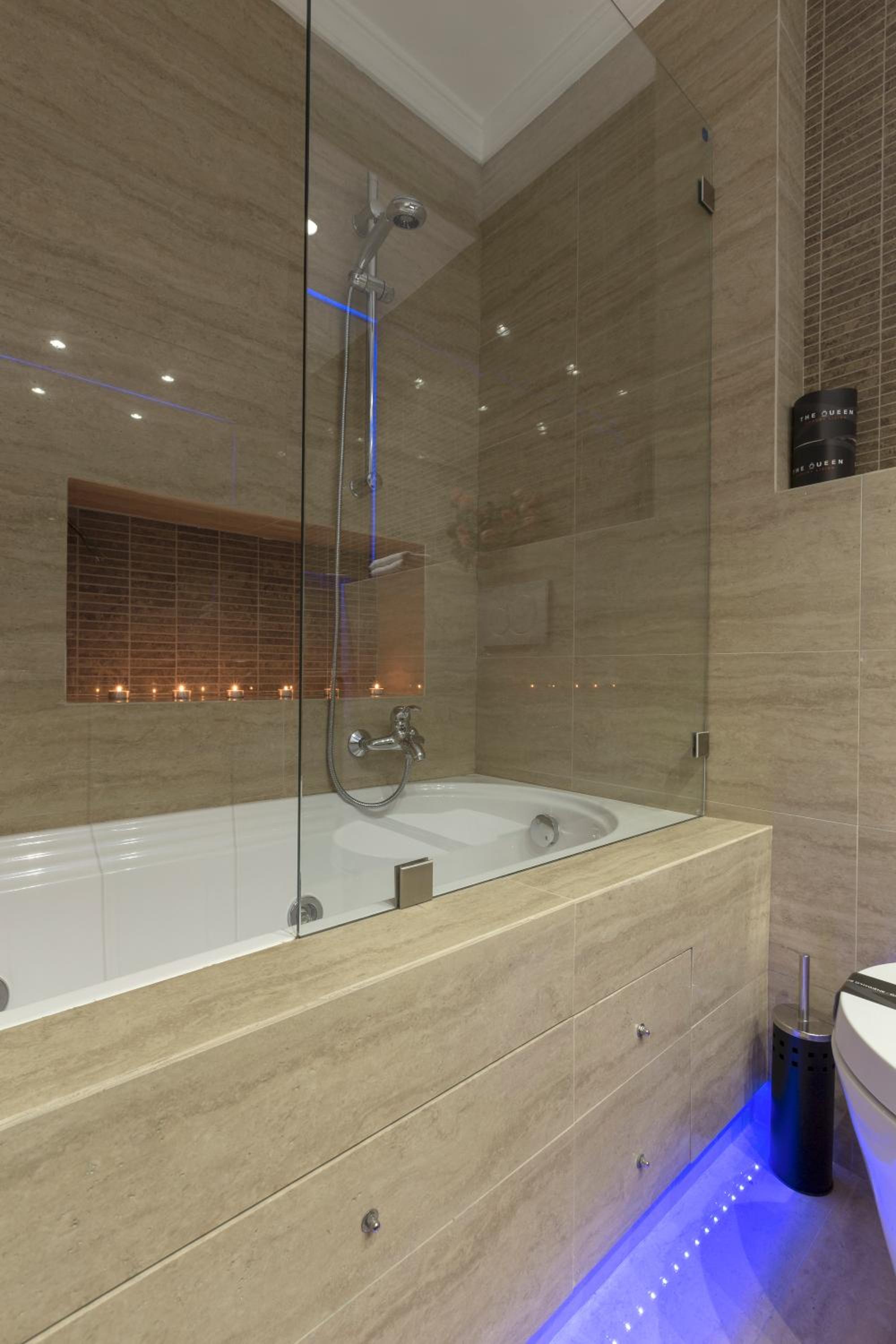The Queen Luxury Apartments - Villa Vinicia
