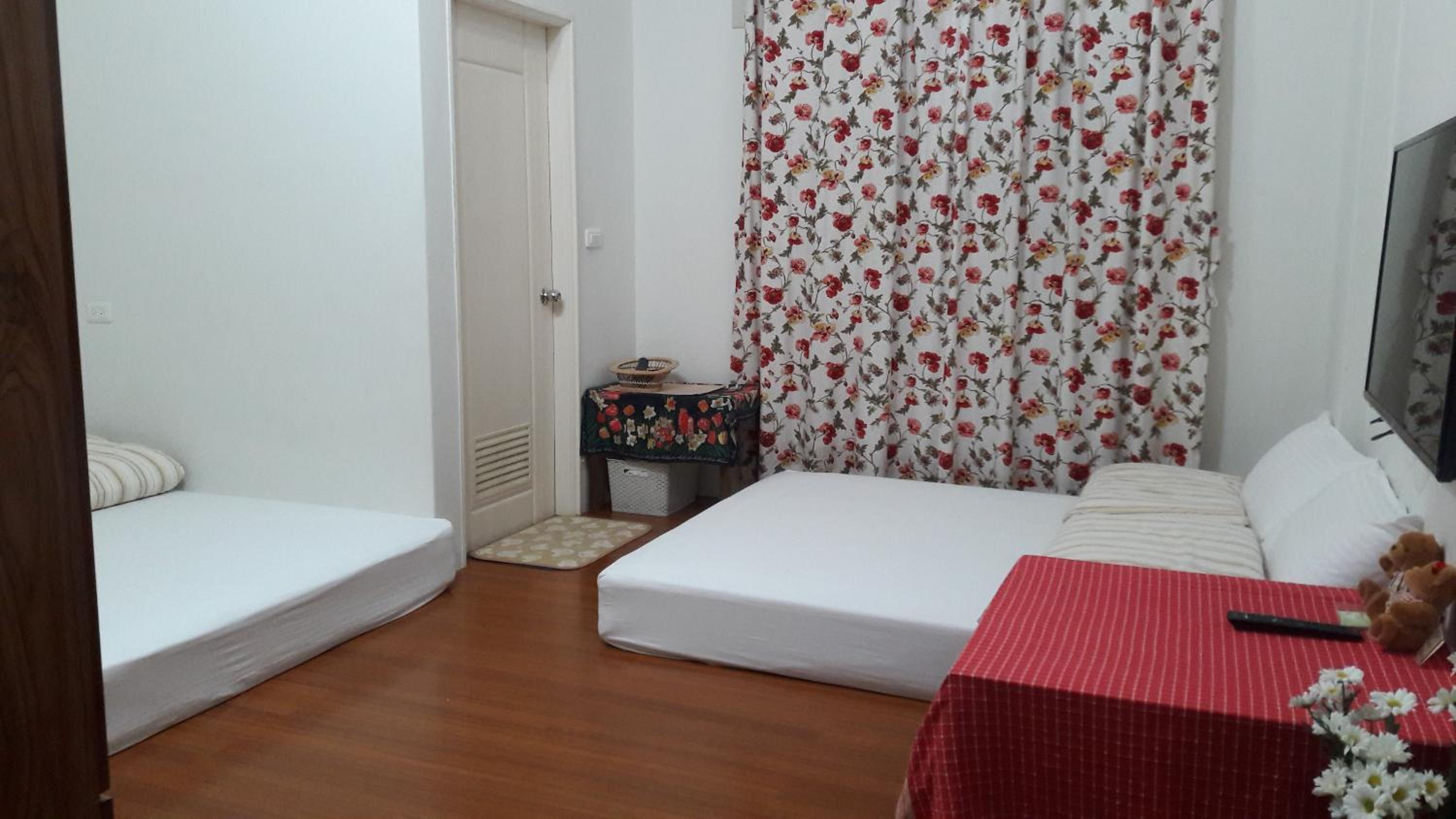 Travelers Fu-Home