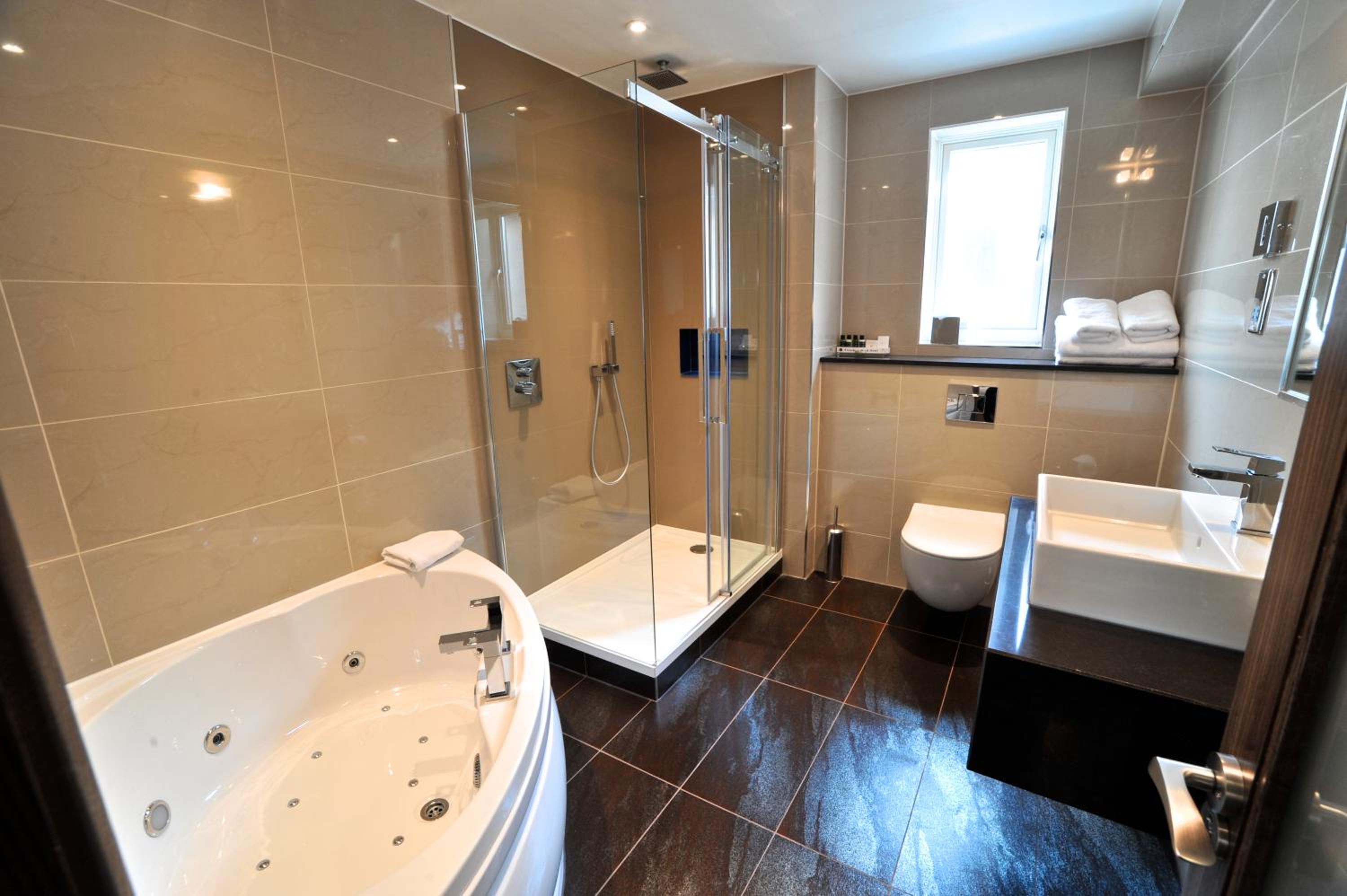 Farnham Vacations - Frensham Pond Country House Hotel  Spa - Property Image 9