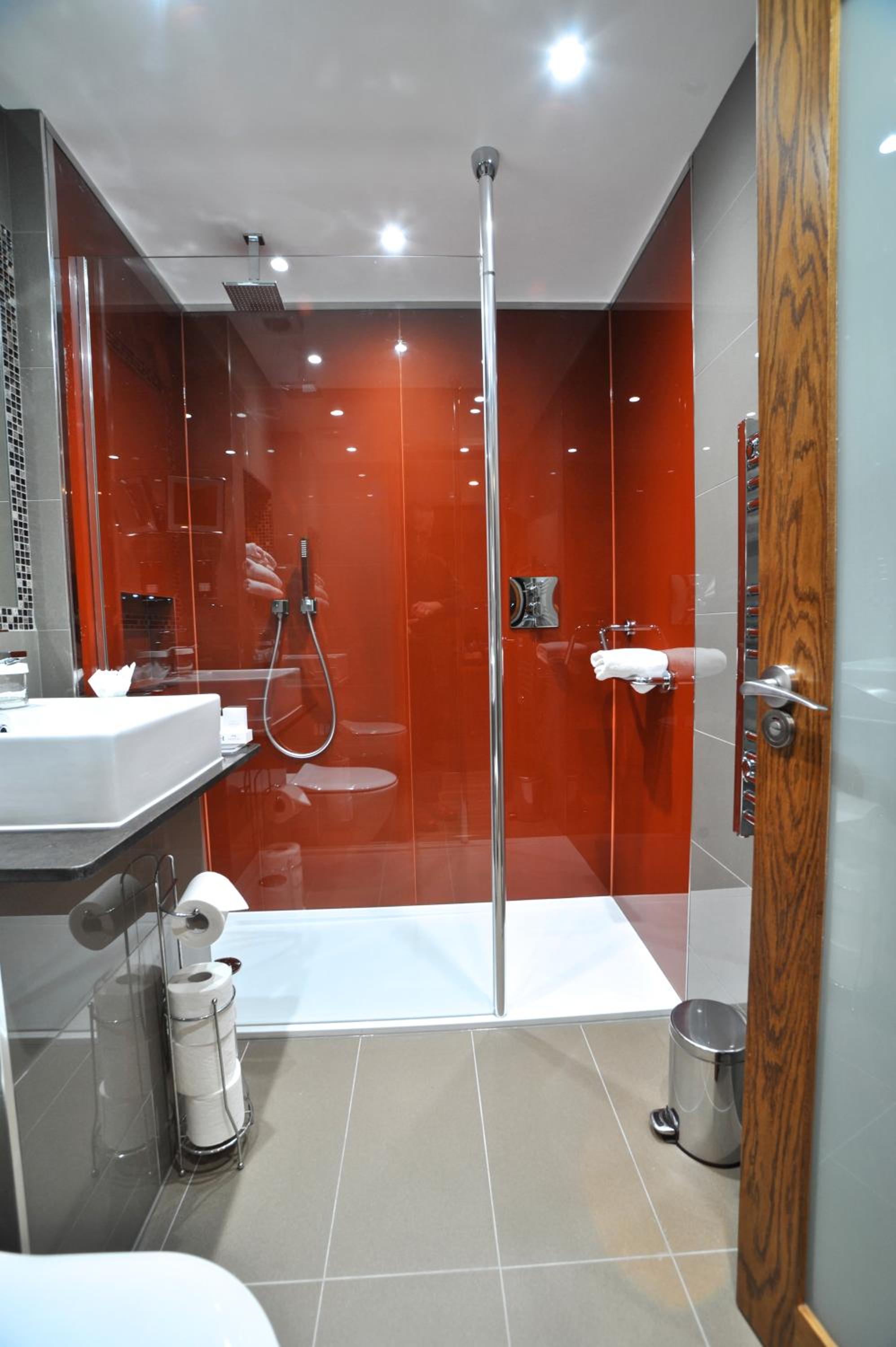 Farnham Vacations - Frensham Pond Country House Hotel  Spa - Property Image 10