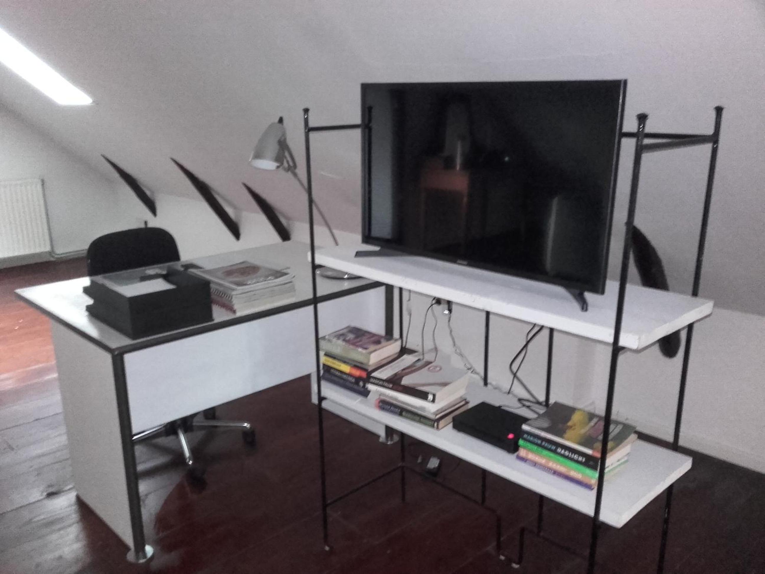Photo 10