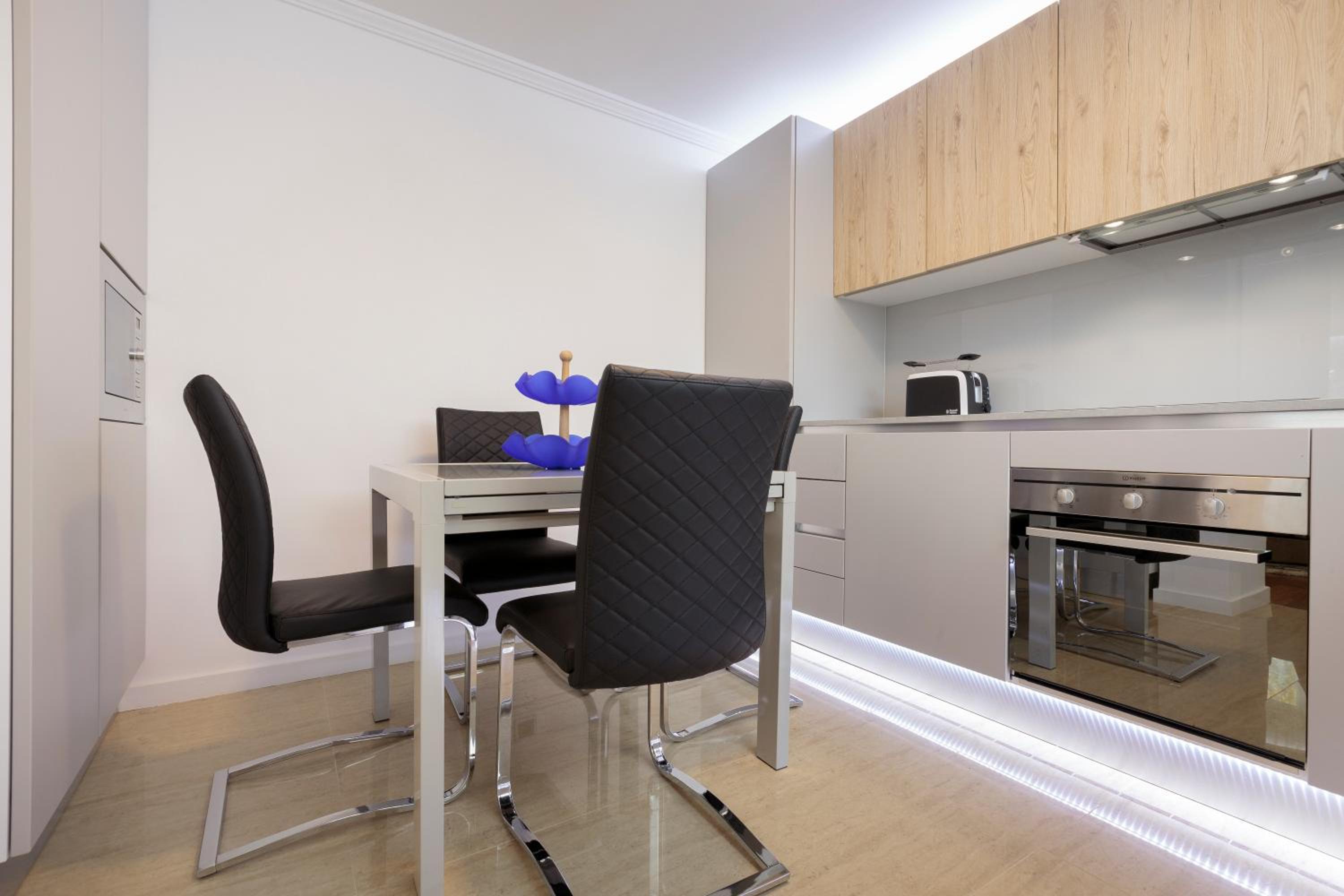 The Queen Luxury Apartments - Villa Vinicia