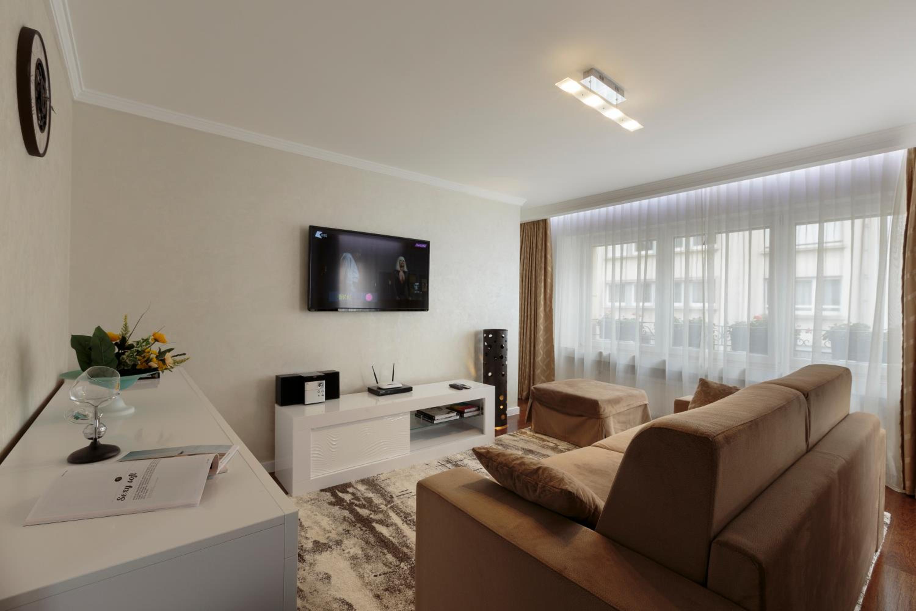 The Queen Luxury Apartments - Villa Vinicia
