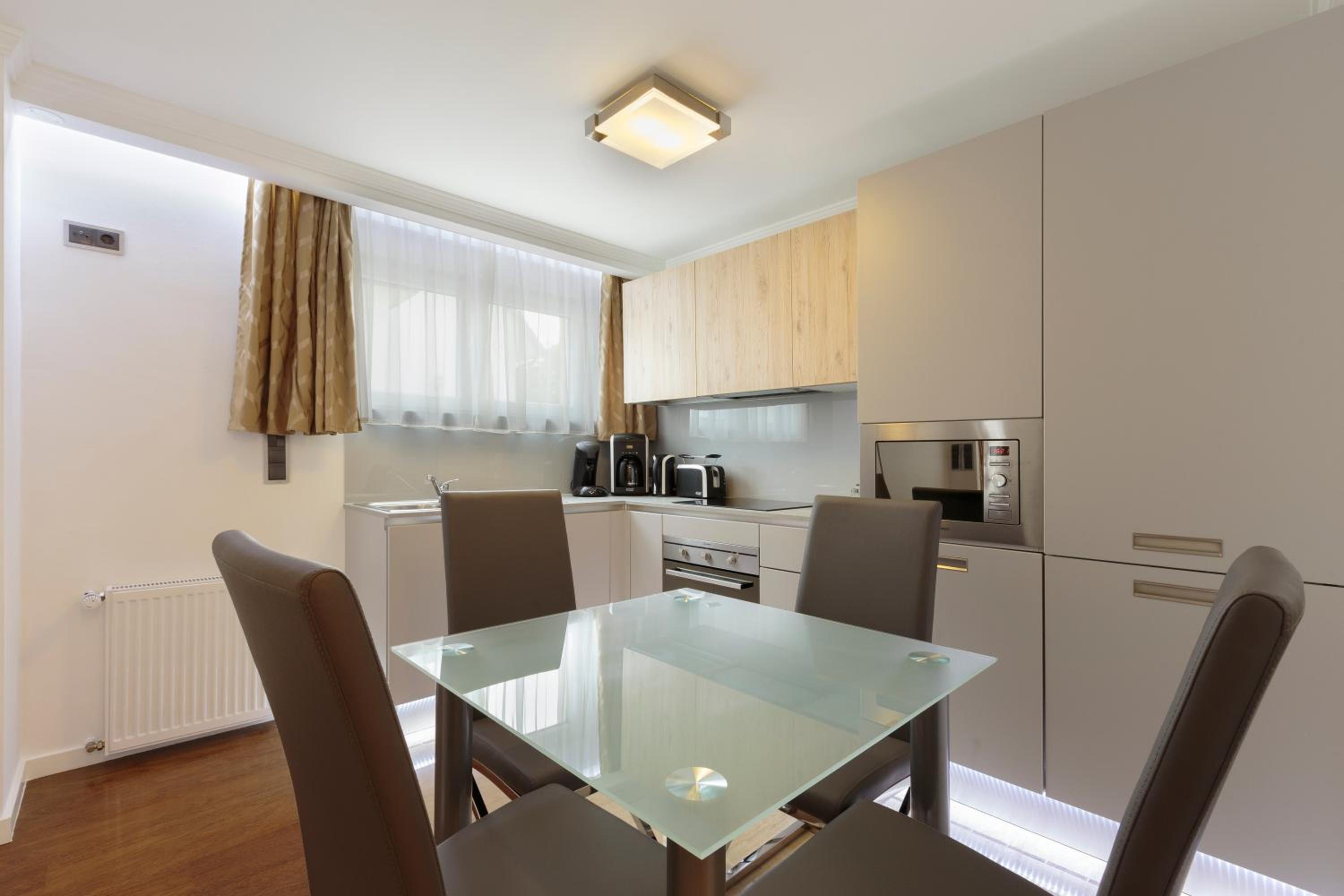 The Queen Luxury Apartments - Villa Vinicia