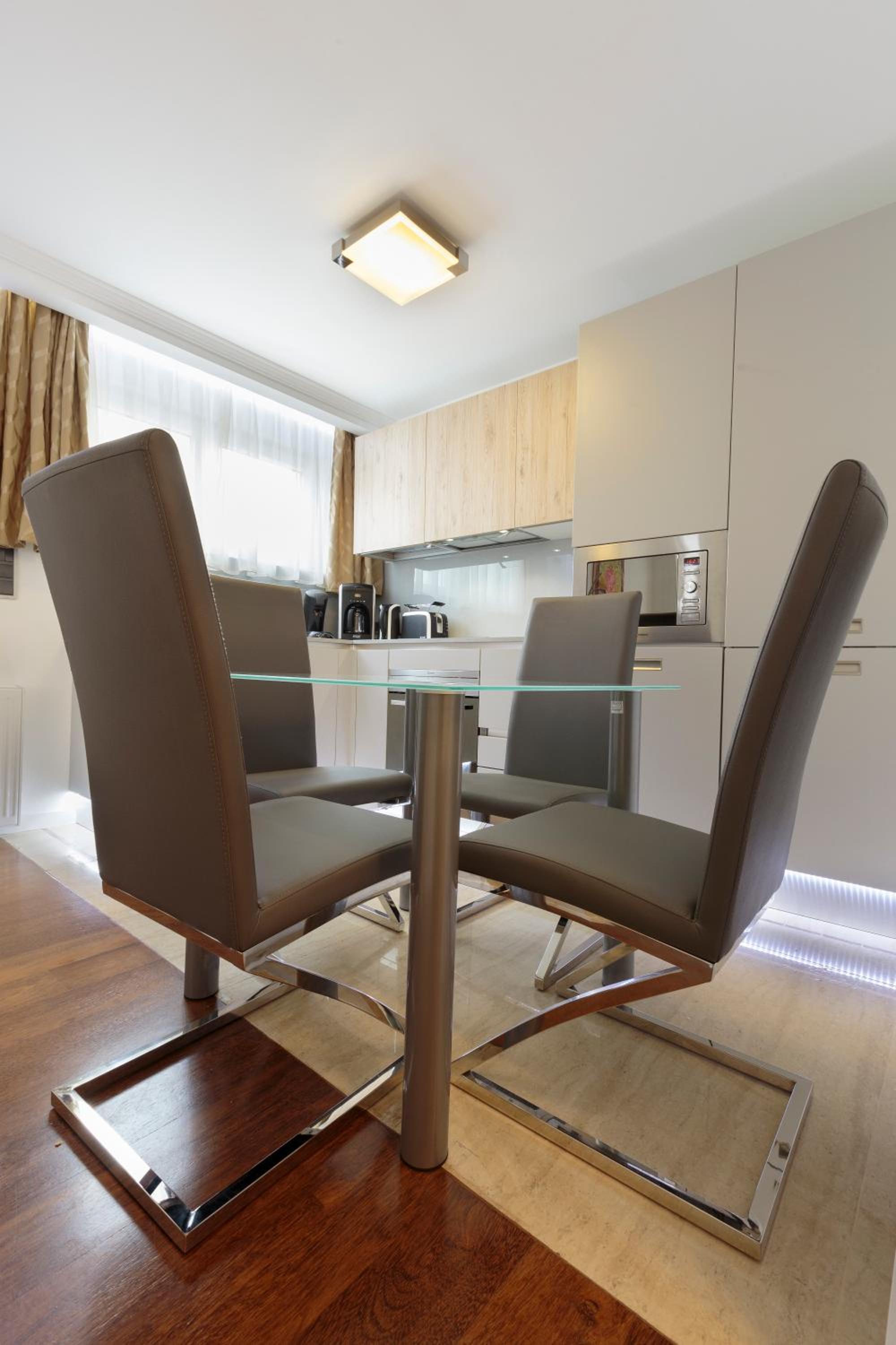 The Queen Luxury Apartments - Villa Vinicia