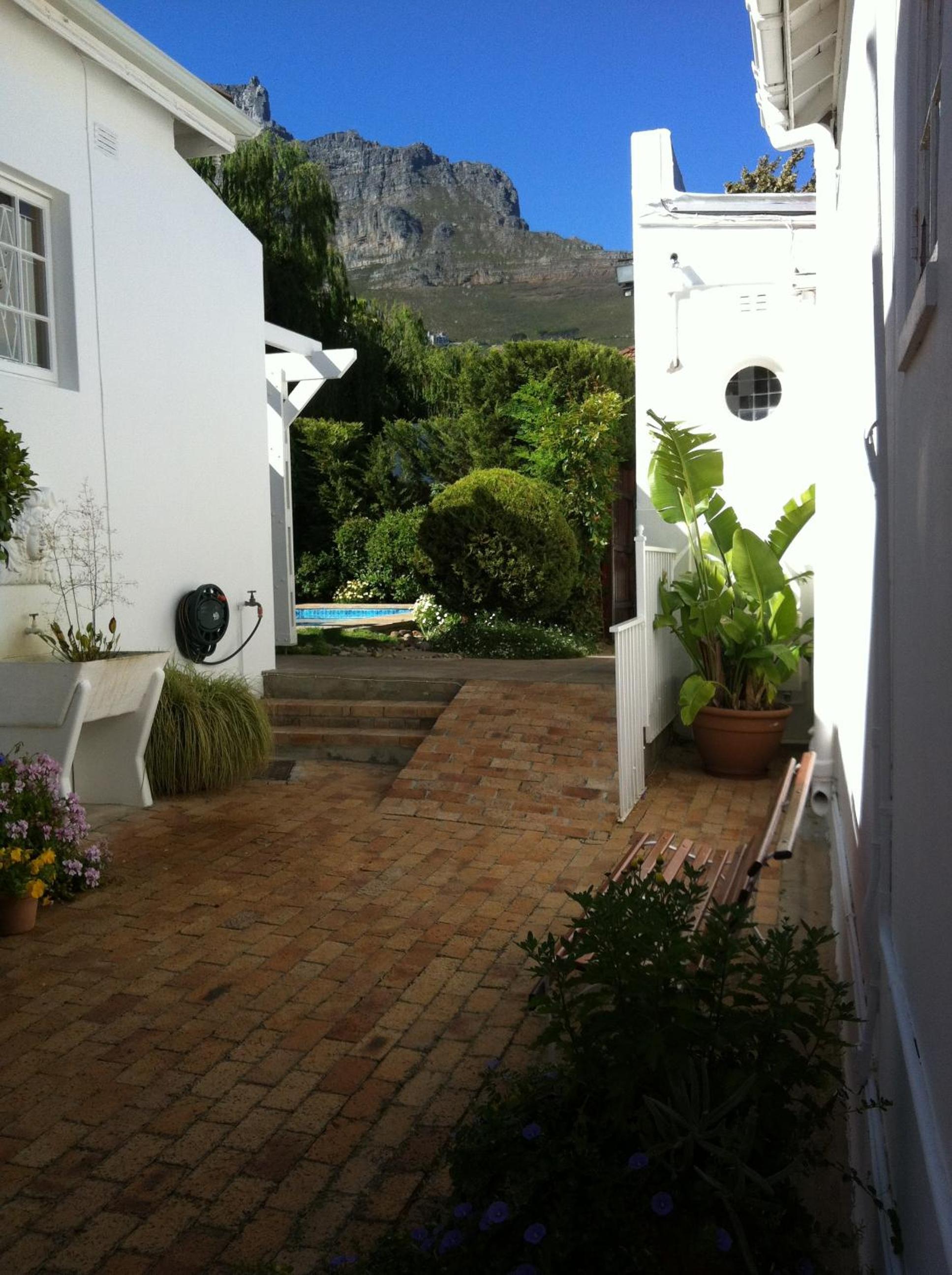 5 Camp Street Guesthouse & Self-catering