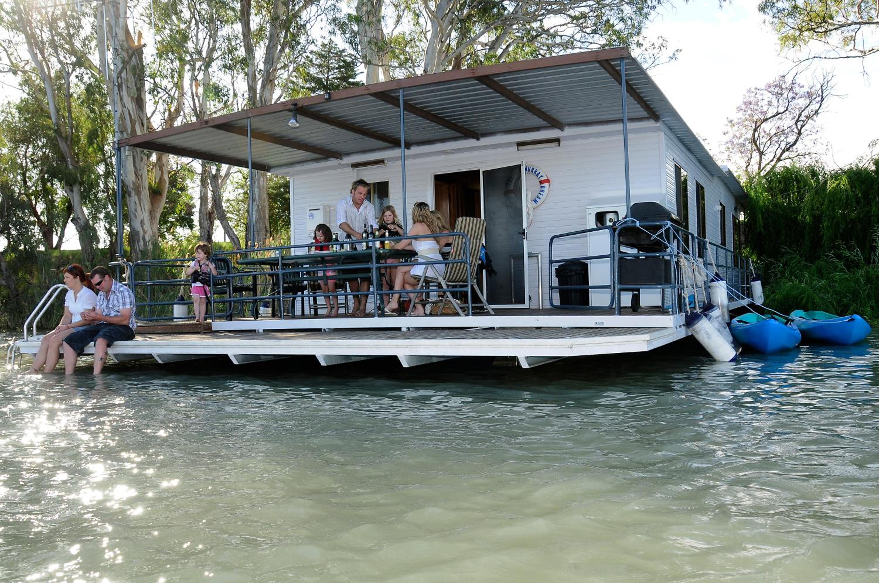 Renmark River Villas and Boats & Bedzzz