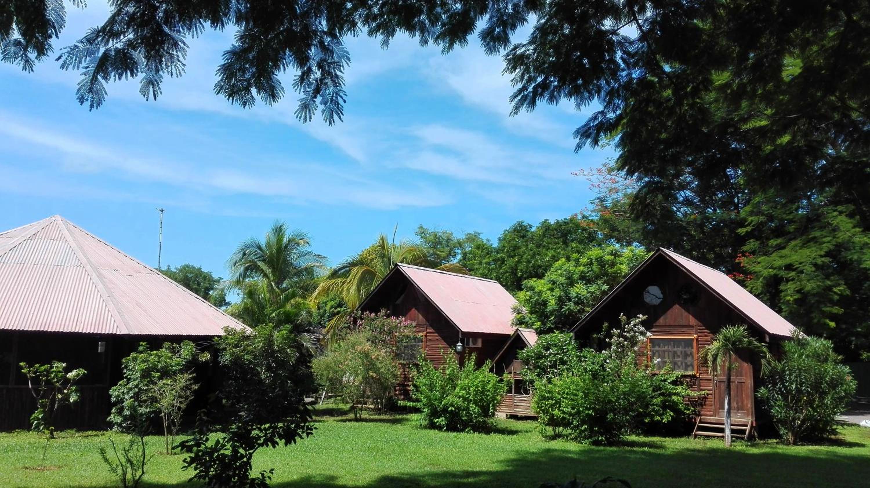 Hotel Cabañas La Teca