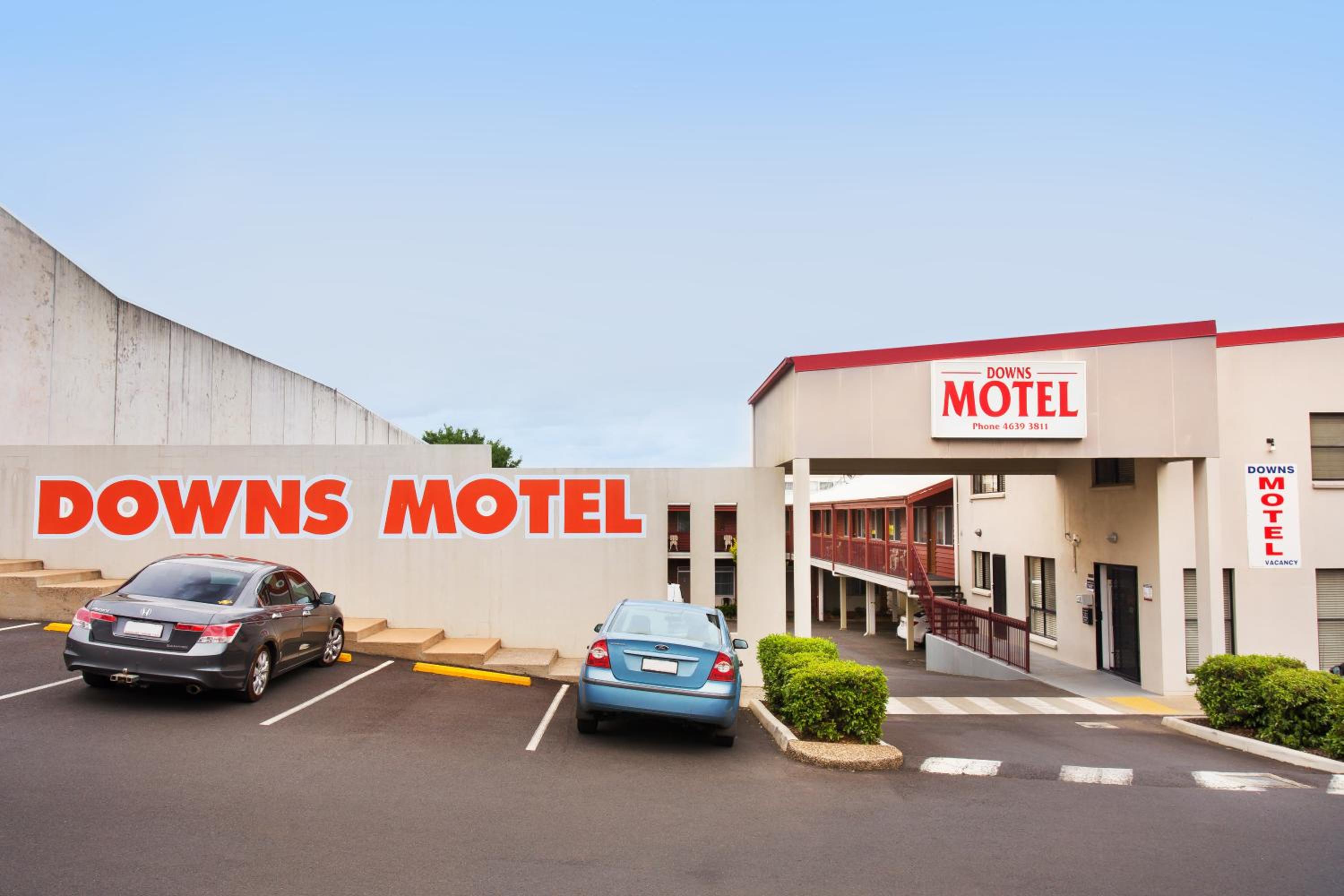 Downs Motel