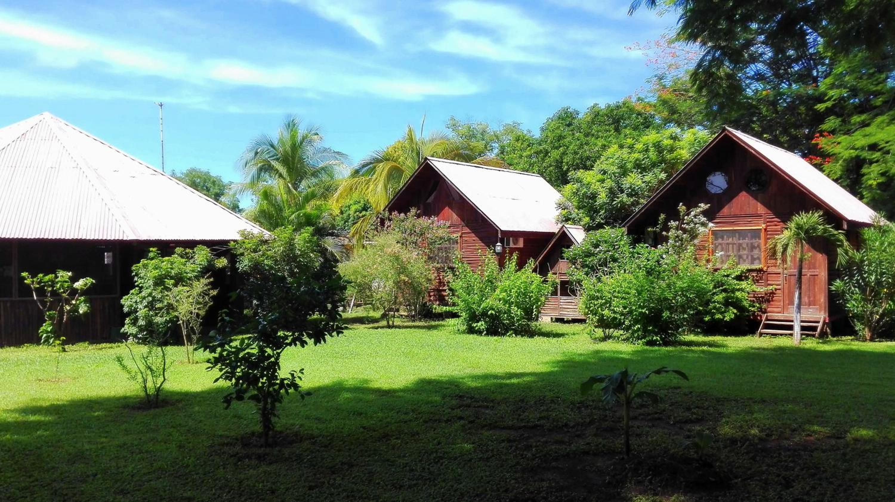 Hotel Cabañas La Teca