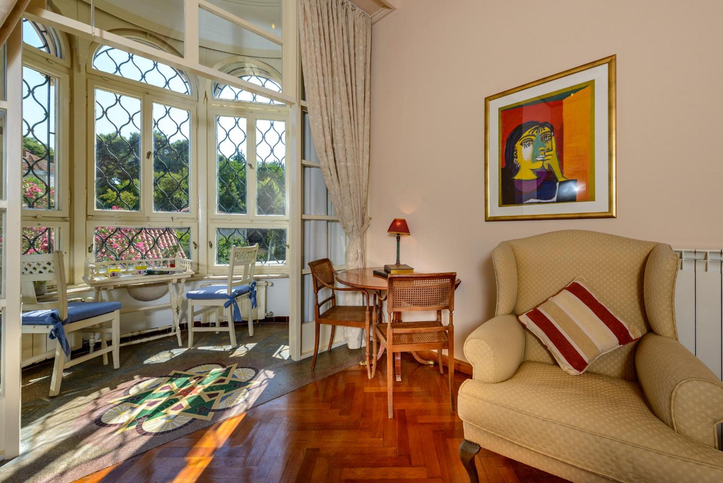 Villa Mediteran Old Town, 5 En-Suites and Hot Tub