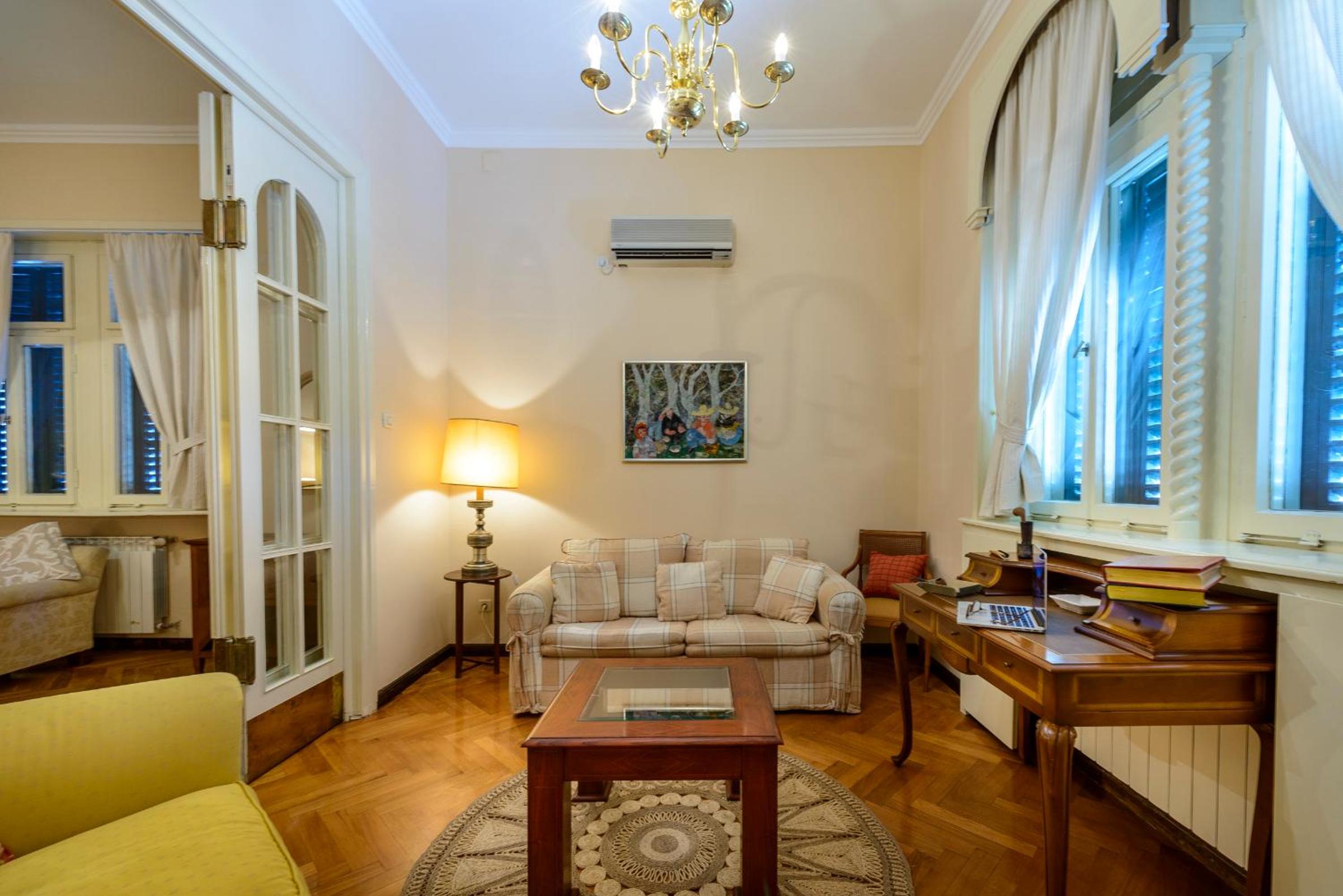 Villa Mediteran Old Town, 5 En-Suites and Hot Tub