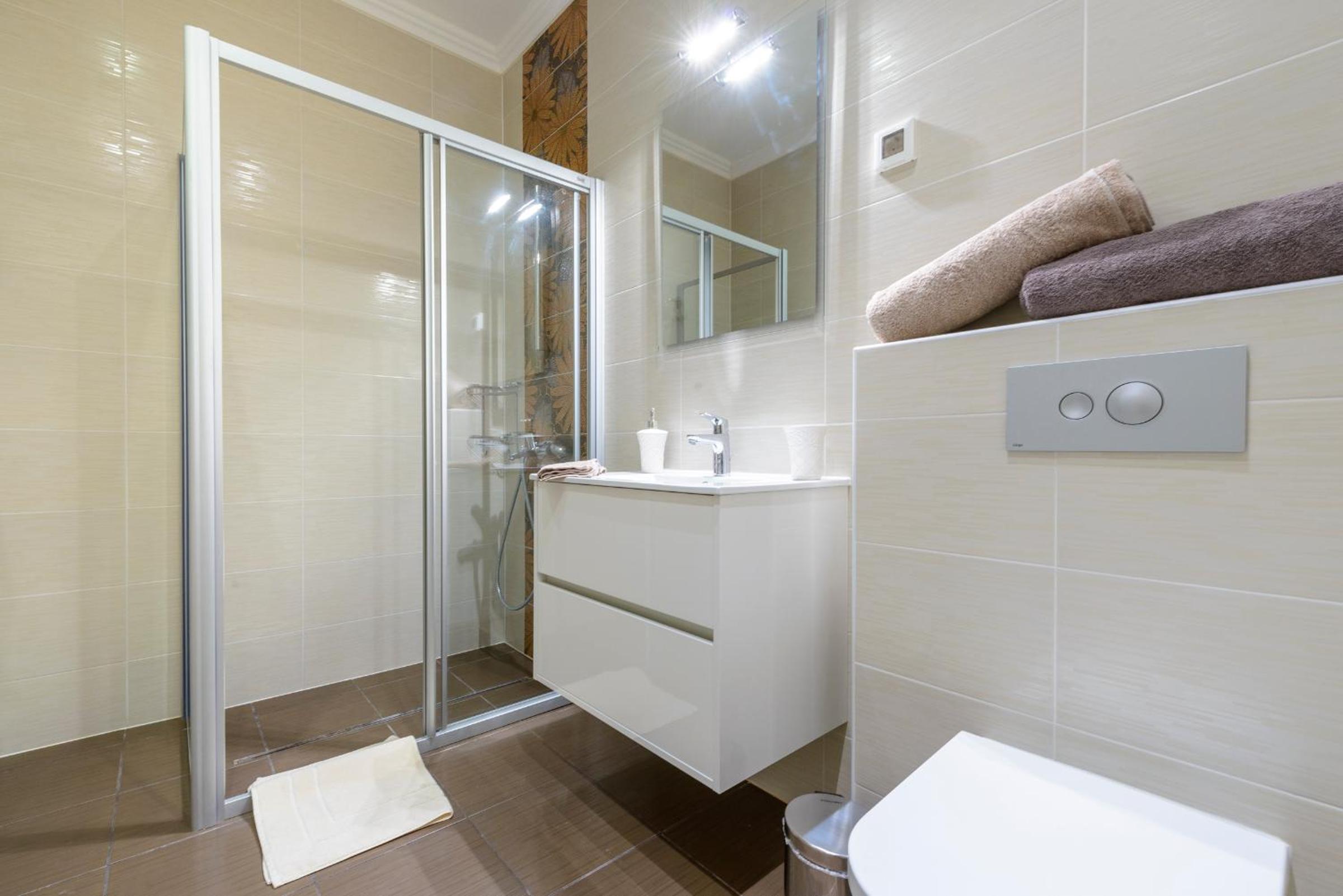 Villa Mediteran Old Town, 5 En-Suites and Hot Tub