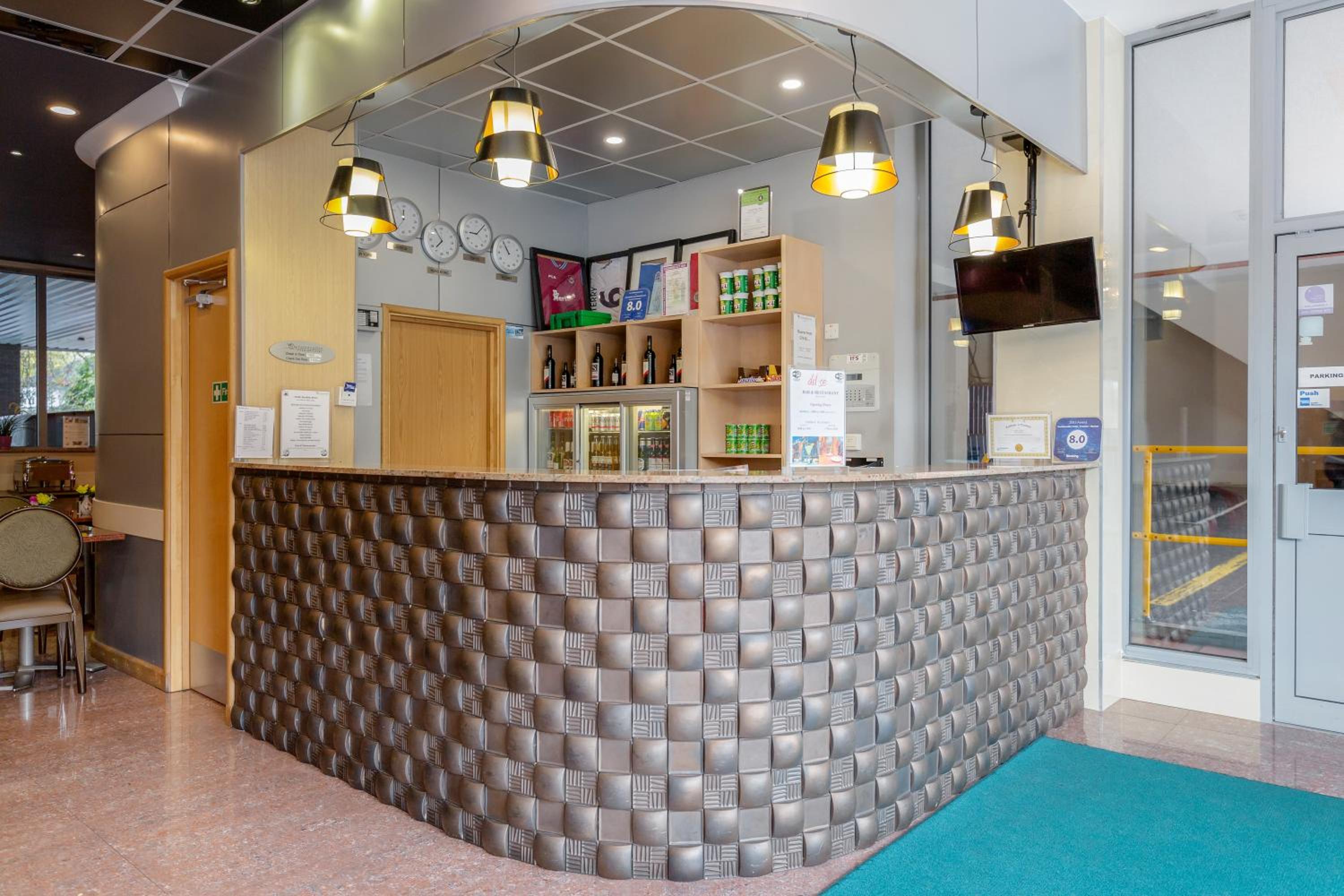 Harrow Vacations - Eurotraveller Hotel - Premier - Harrow - Property Image 2