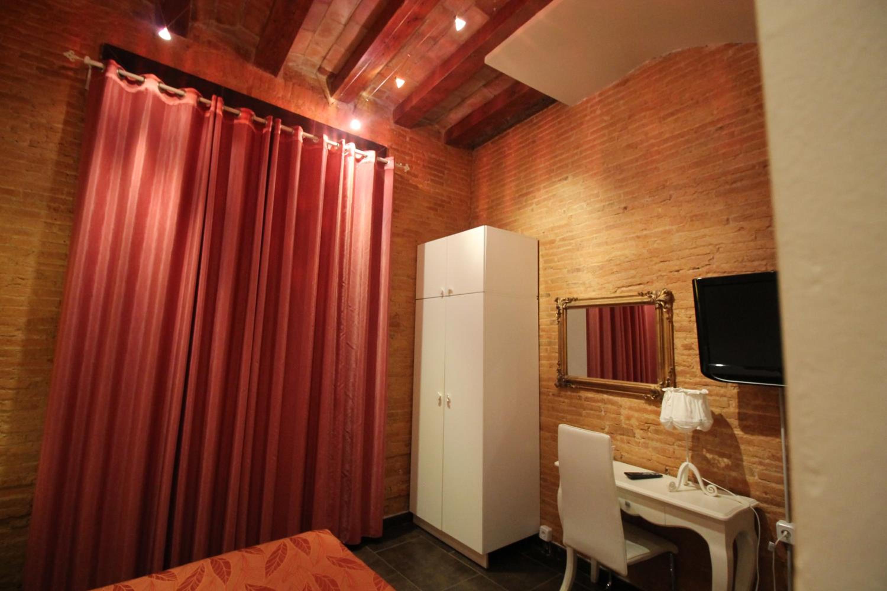 Hostal Orleans