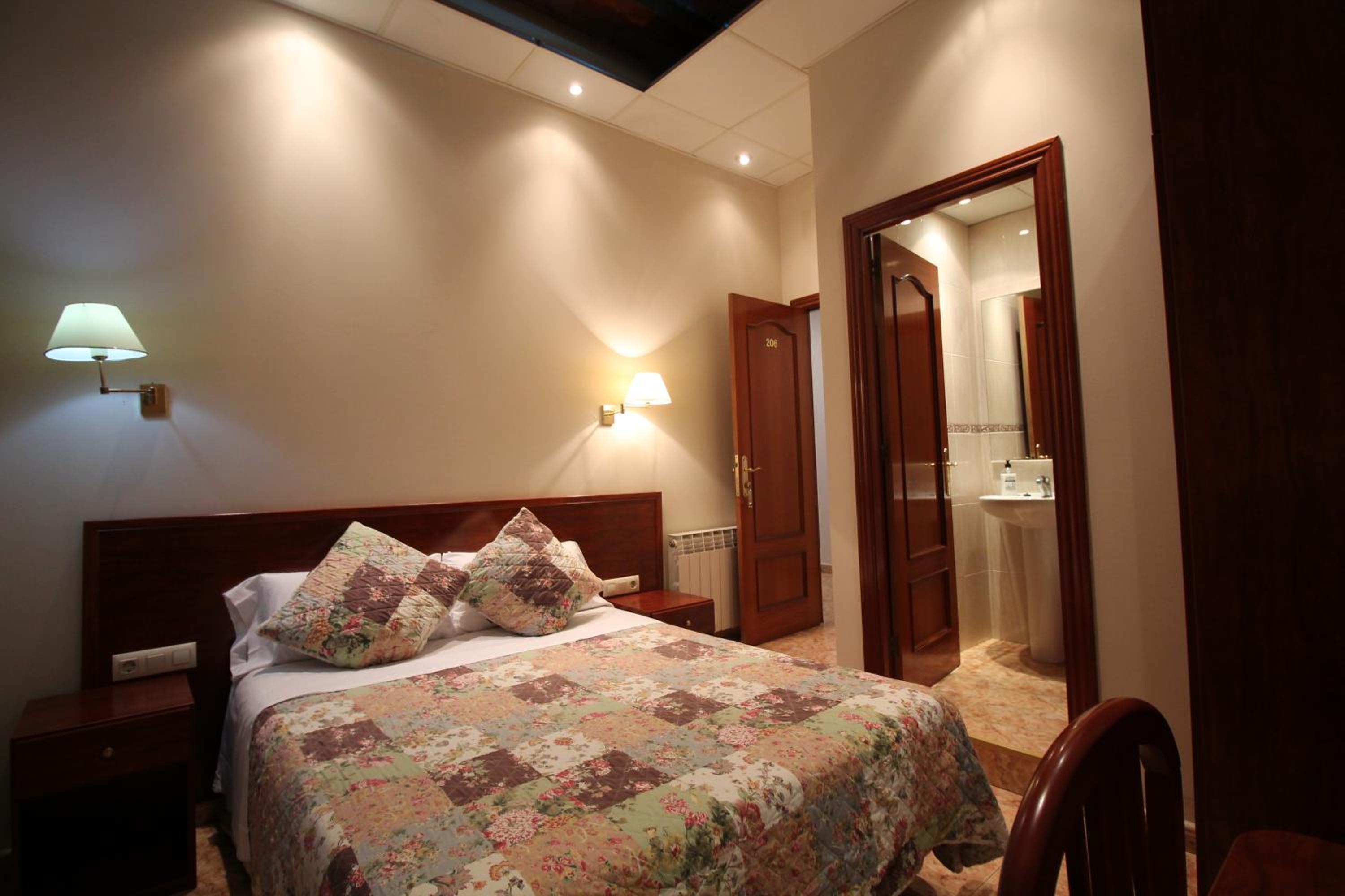 Hostal Orleans