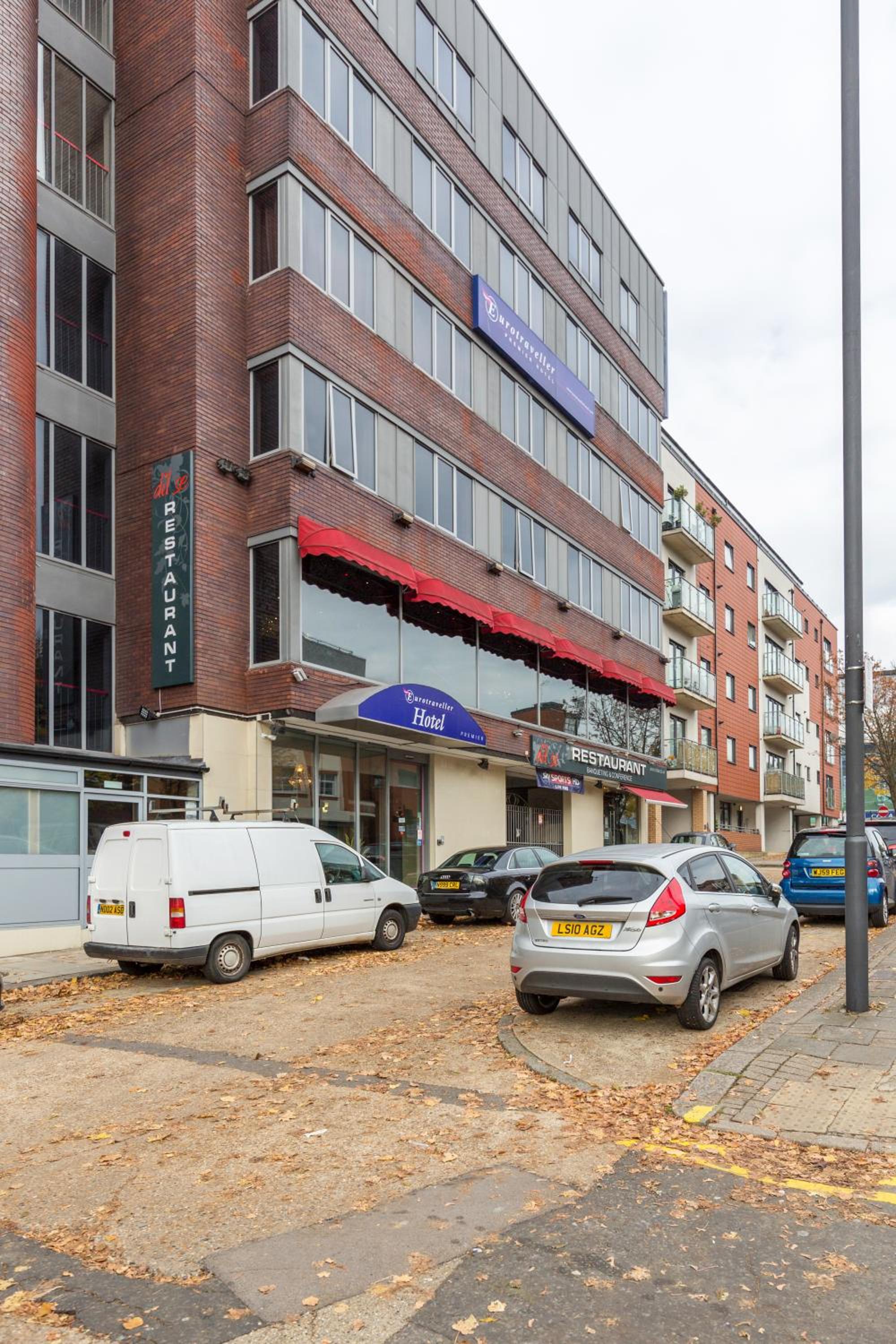 Harrow Vacations - Eurotraveller Hotel - Premier - Harrow - Property Image 11
