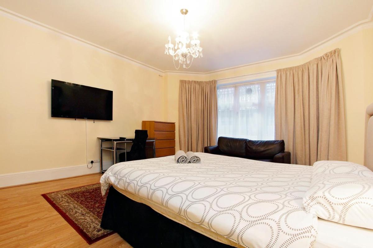 Hyde Park Serviced Rooms