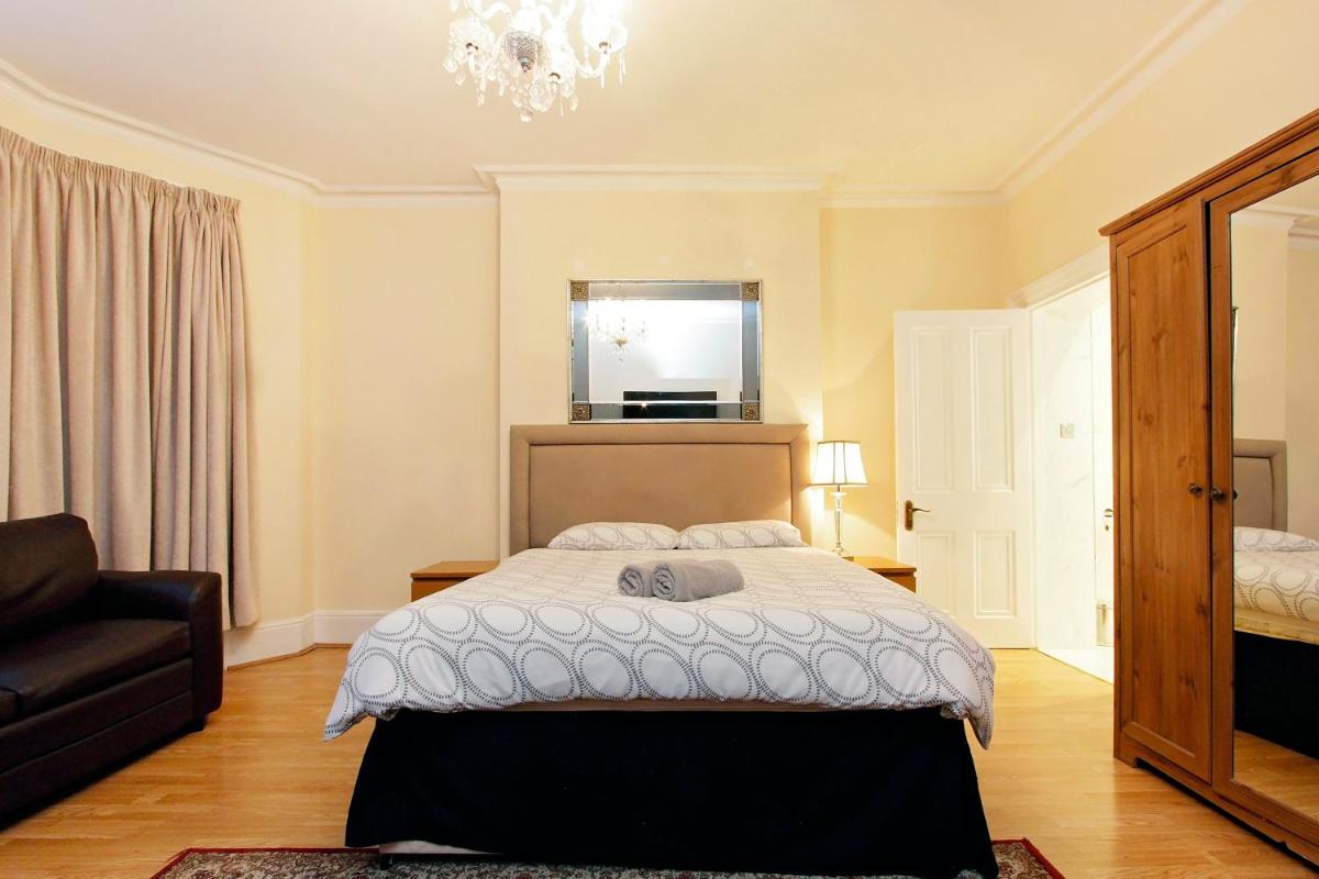 Hyde Park Serviced Rooms
