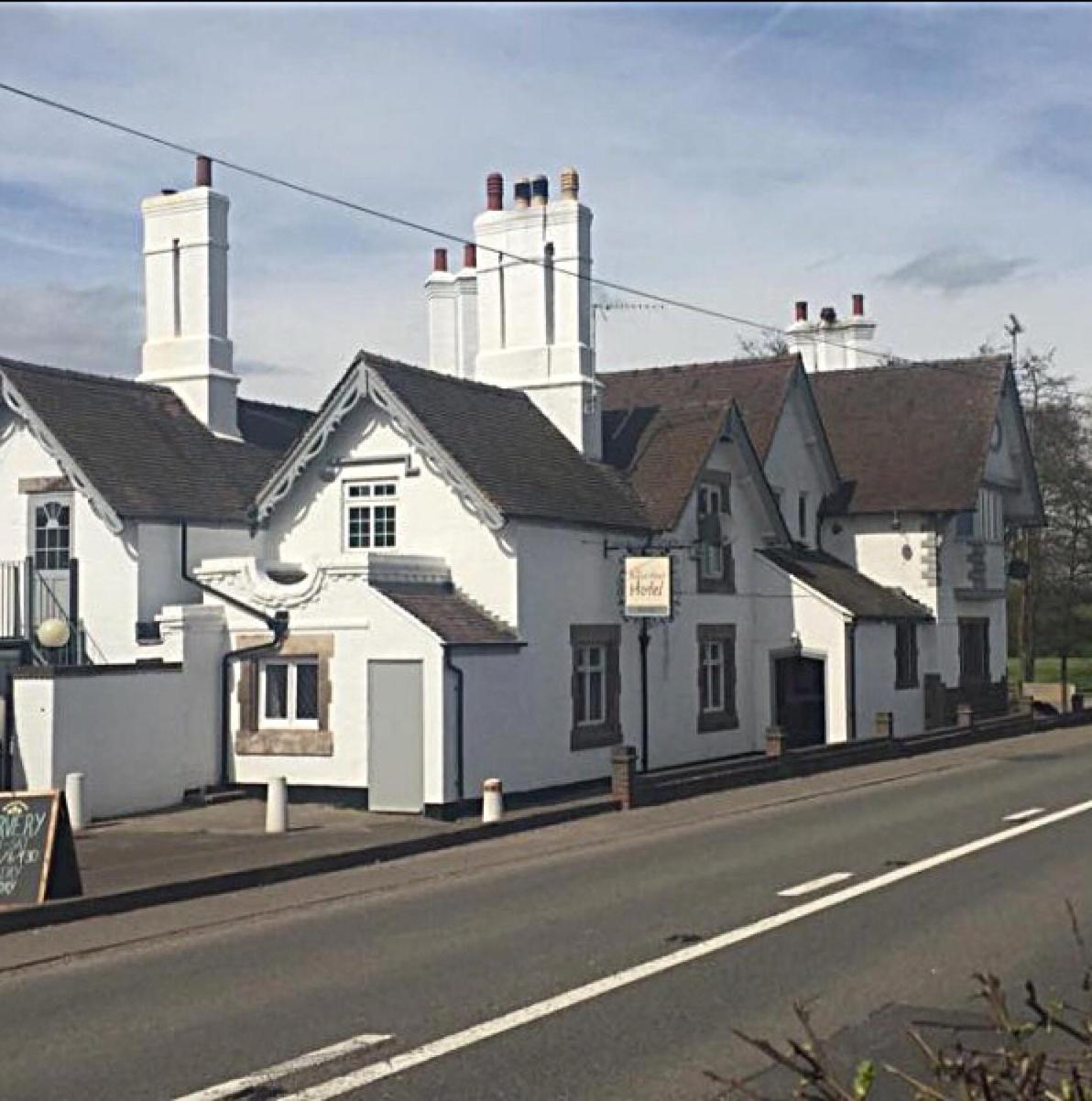 Sudbury Vacations - The Boars Head Hotel - Property Image 1