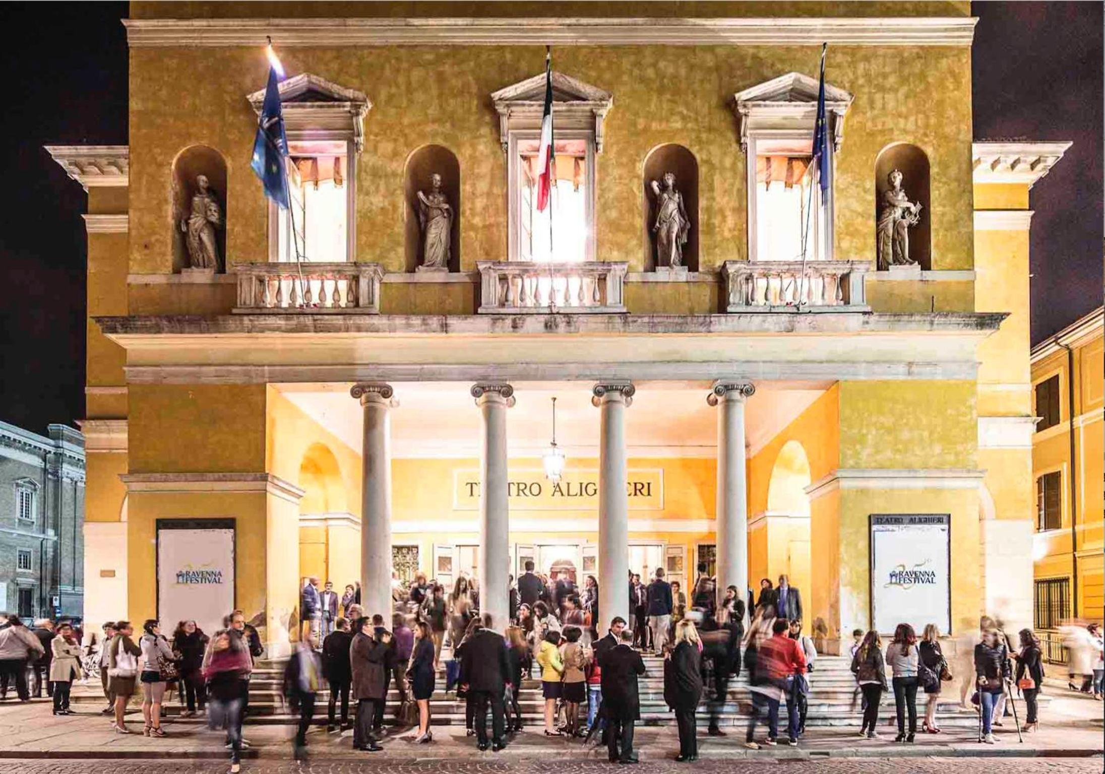 Alighieri Theatre Charming Suite view 2