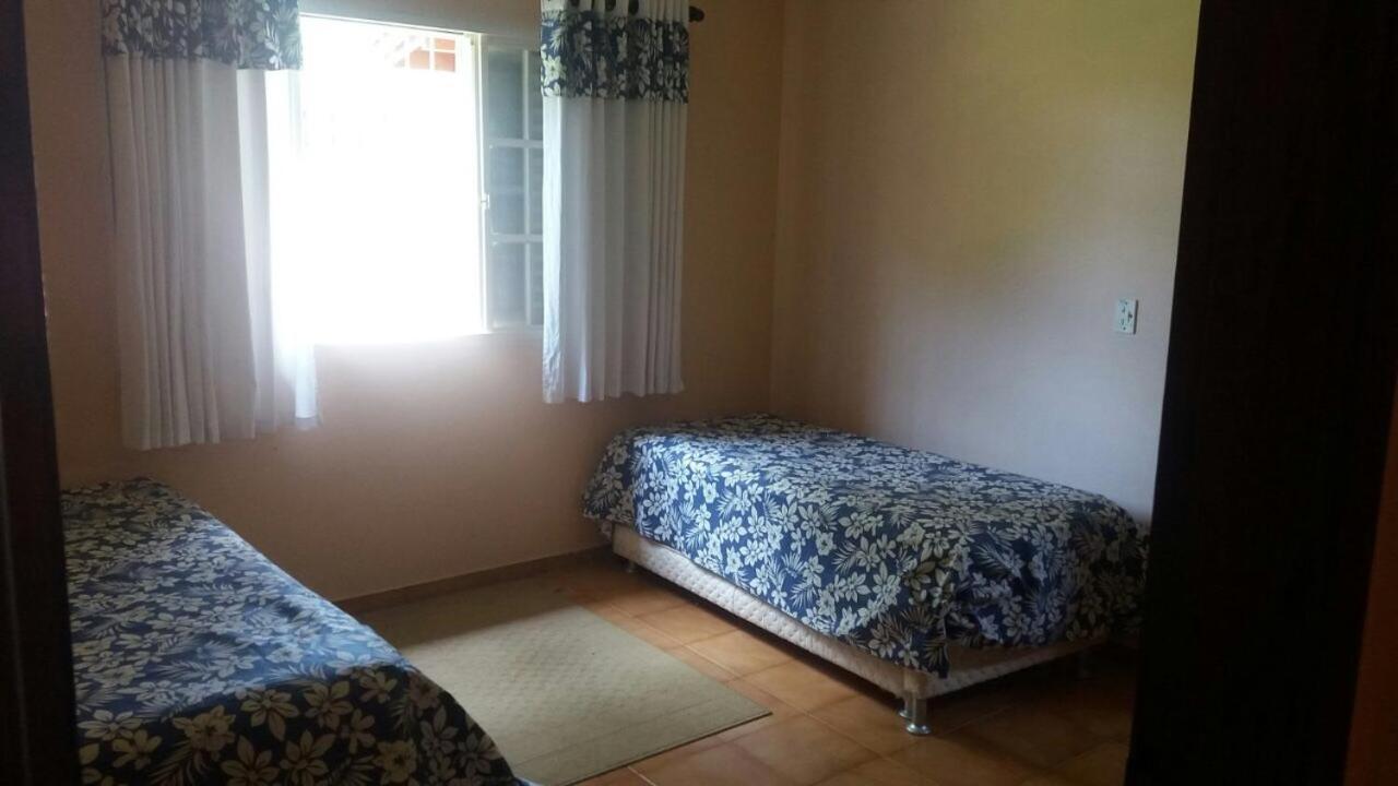 Casa na Represa do Broa - Condomínio Vila Pinhal