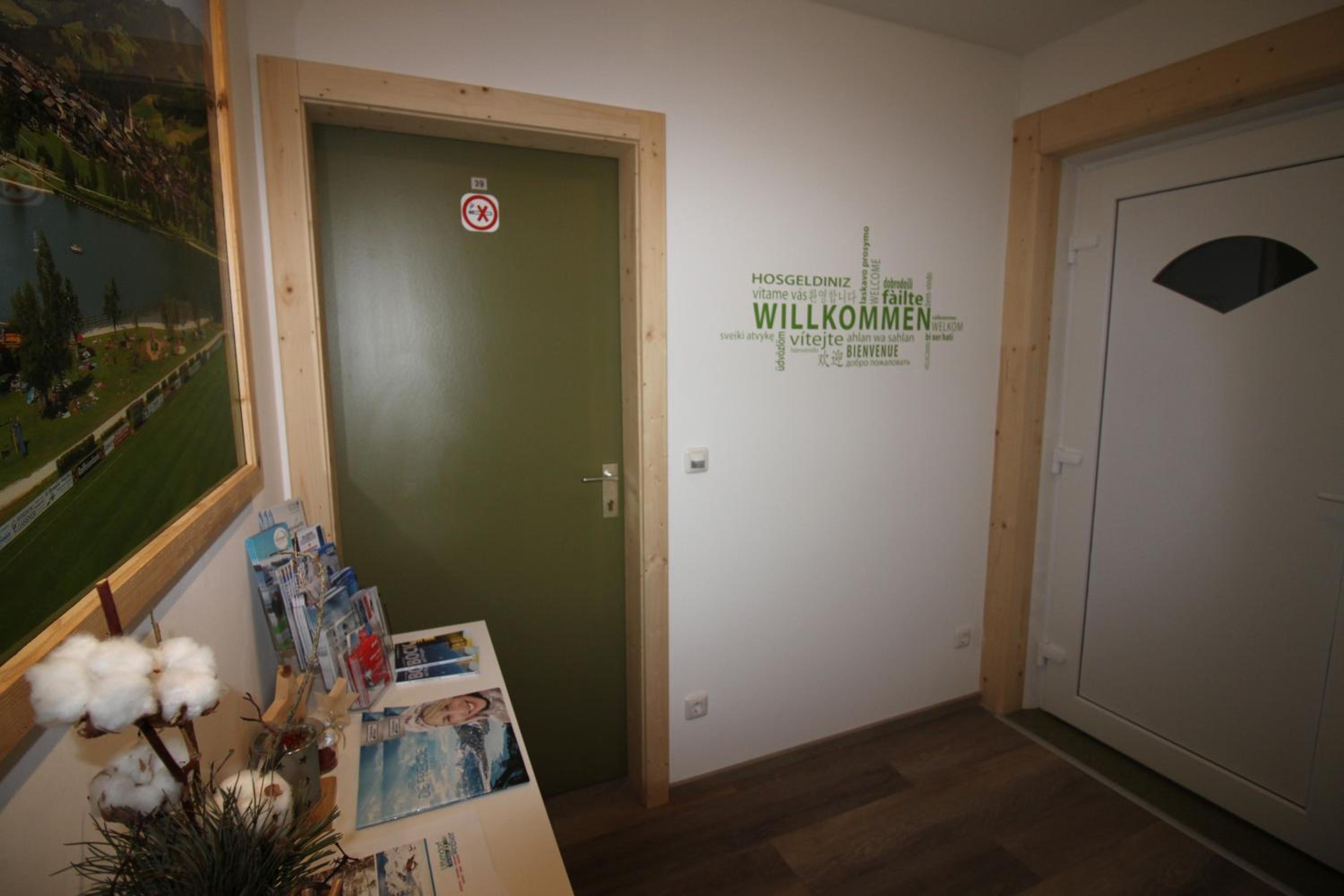 Photo 48
