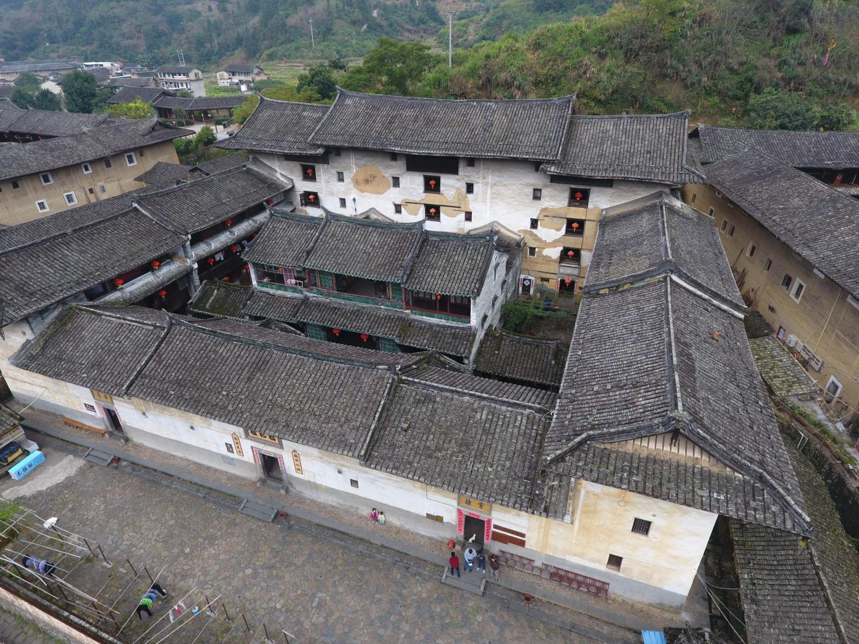 Tulou Fuyulou Changdi Inn
