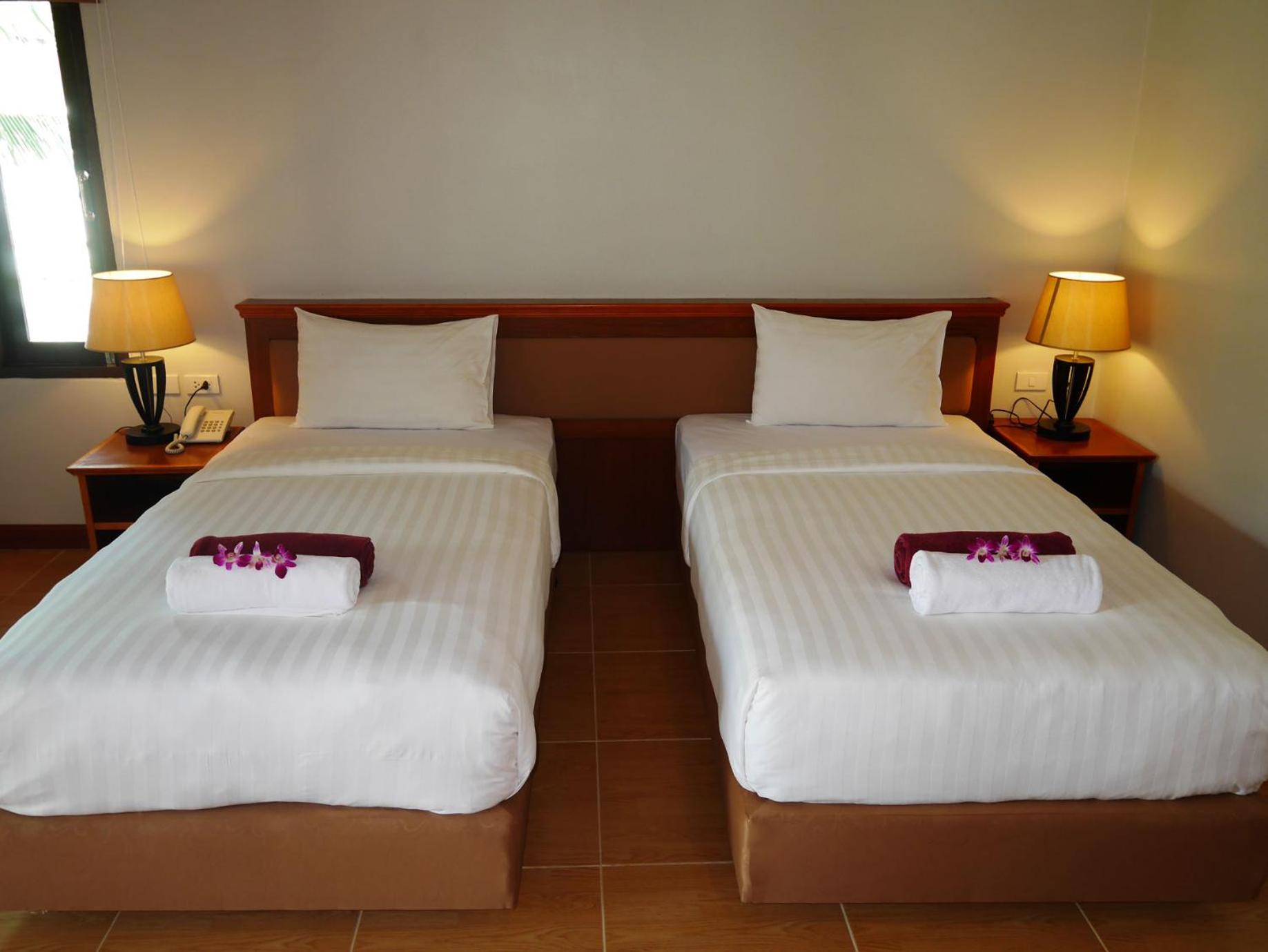 The Sunset Beach Resort - Koh Kho Khao