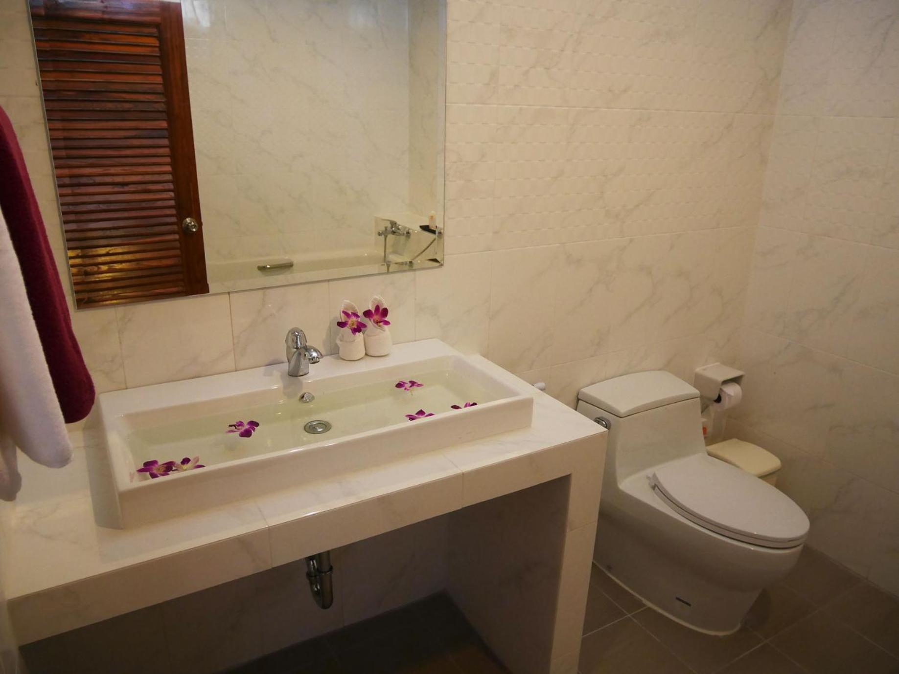 The Sunset Beach Resort - Koh Kho Khao