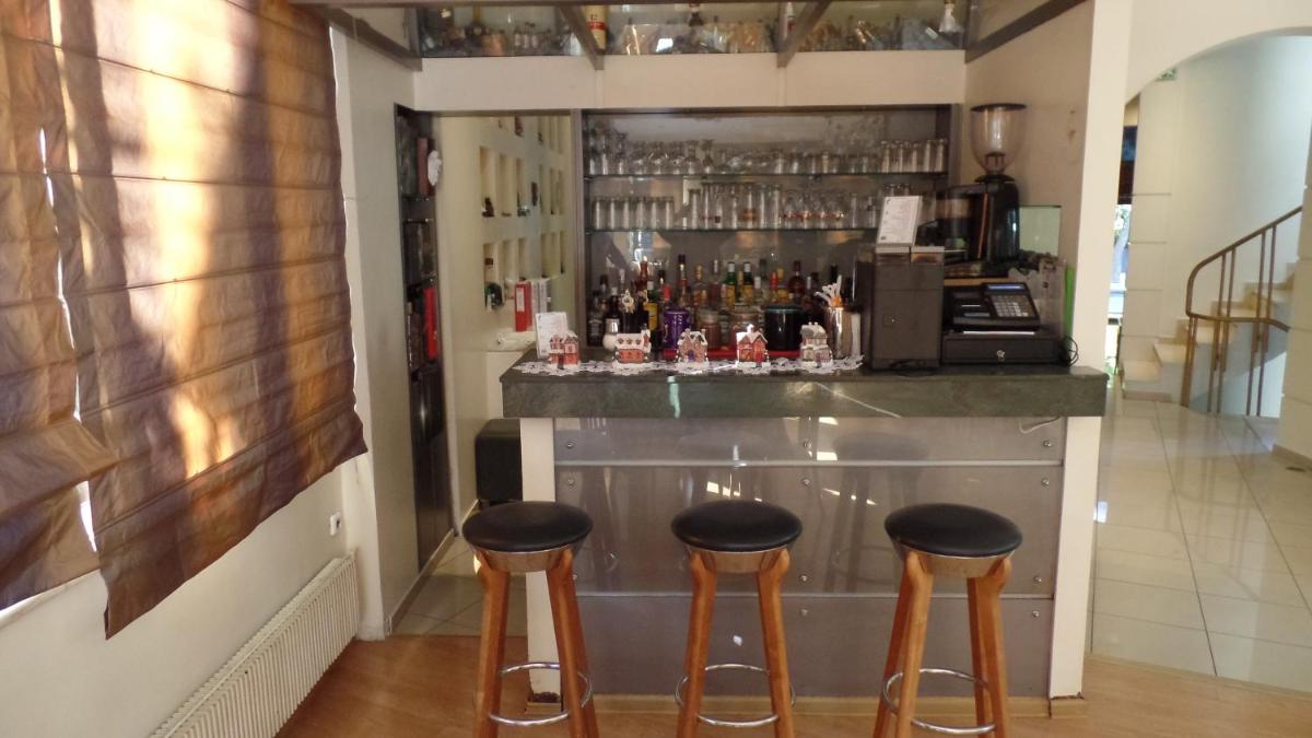 bar