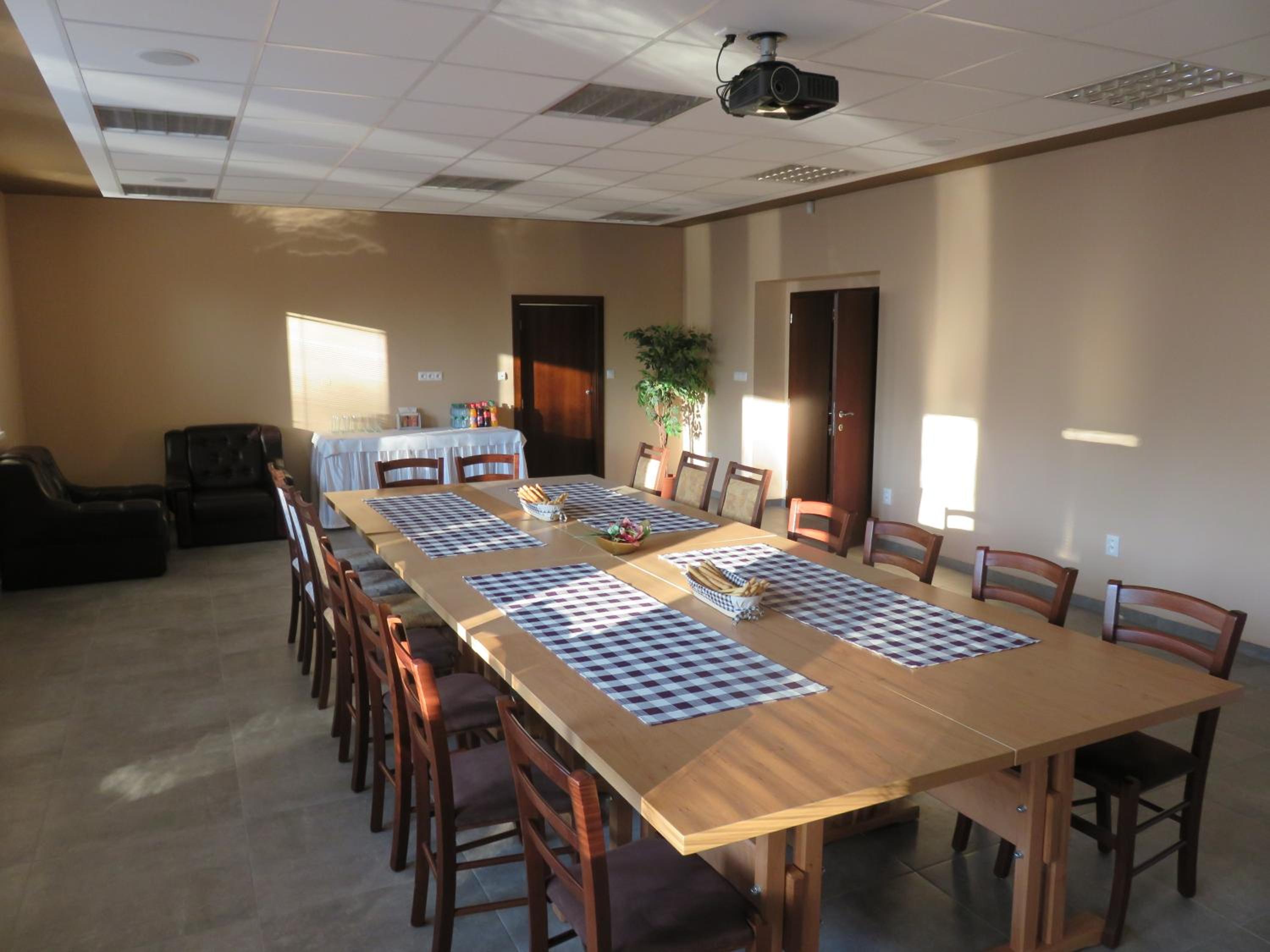 meeting & event spaces