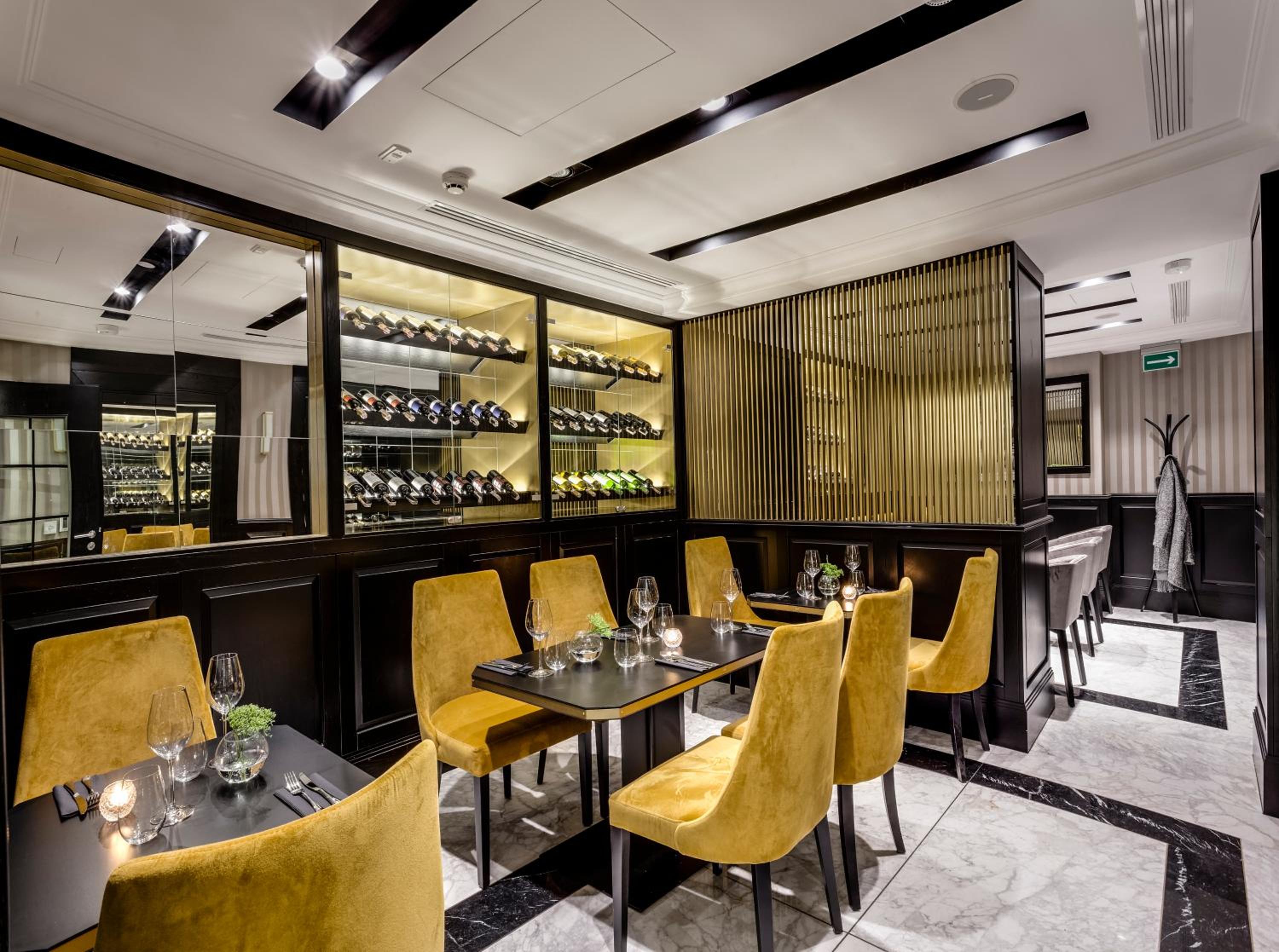 Hotel Teatro Boutique Old Town - Destigo Hotels