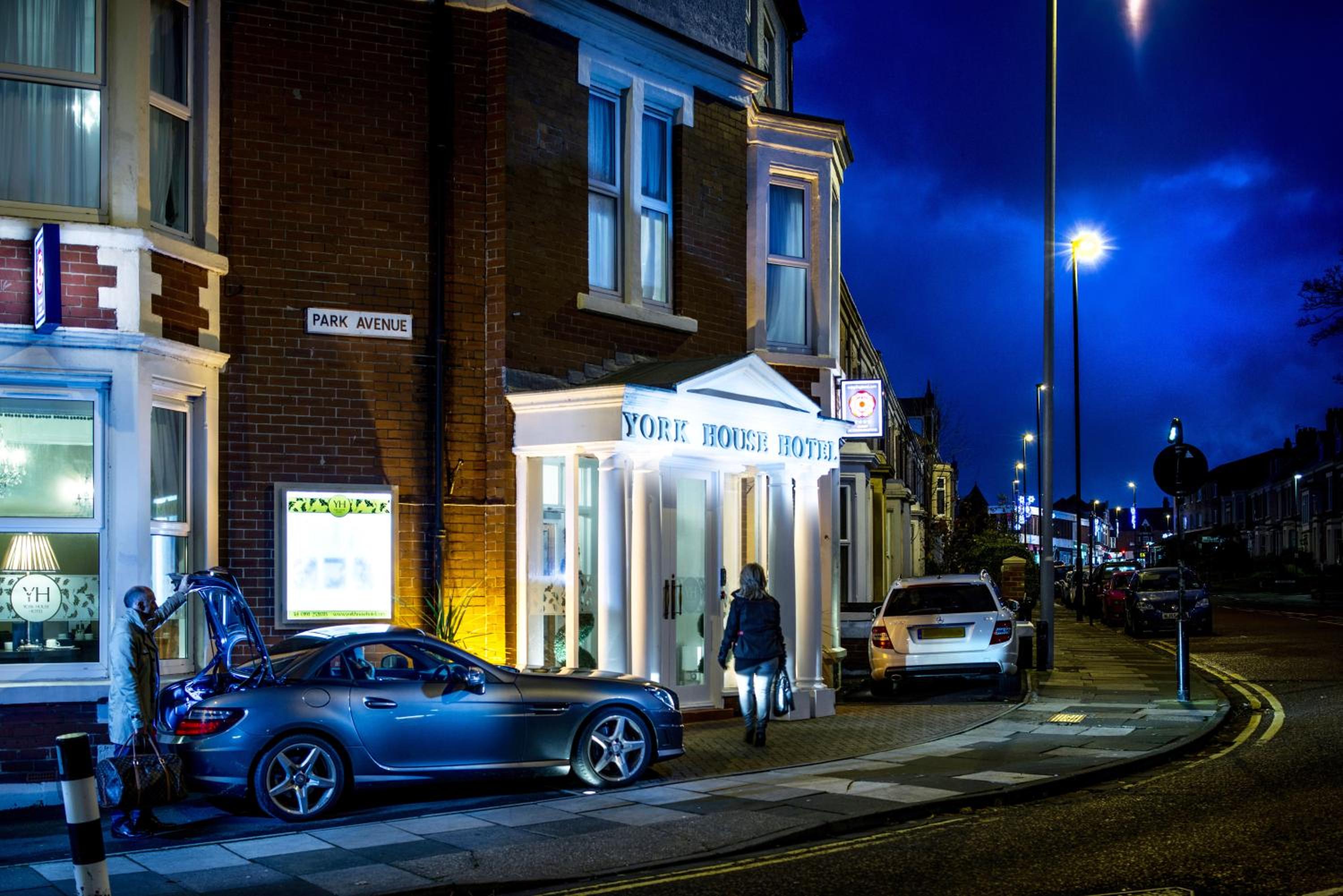 Whitley Bay Vacations - York House Hotel - Property Image 1