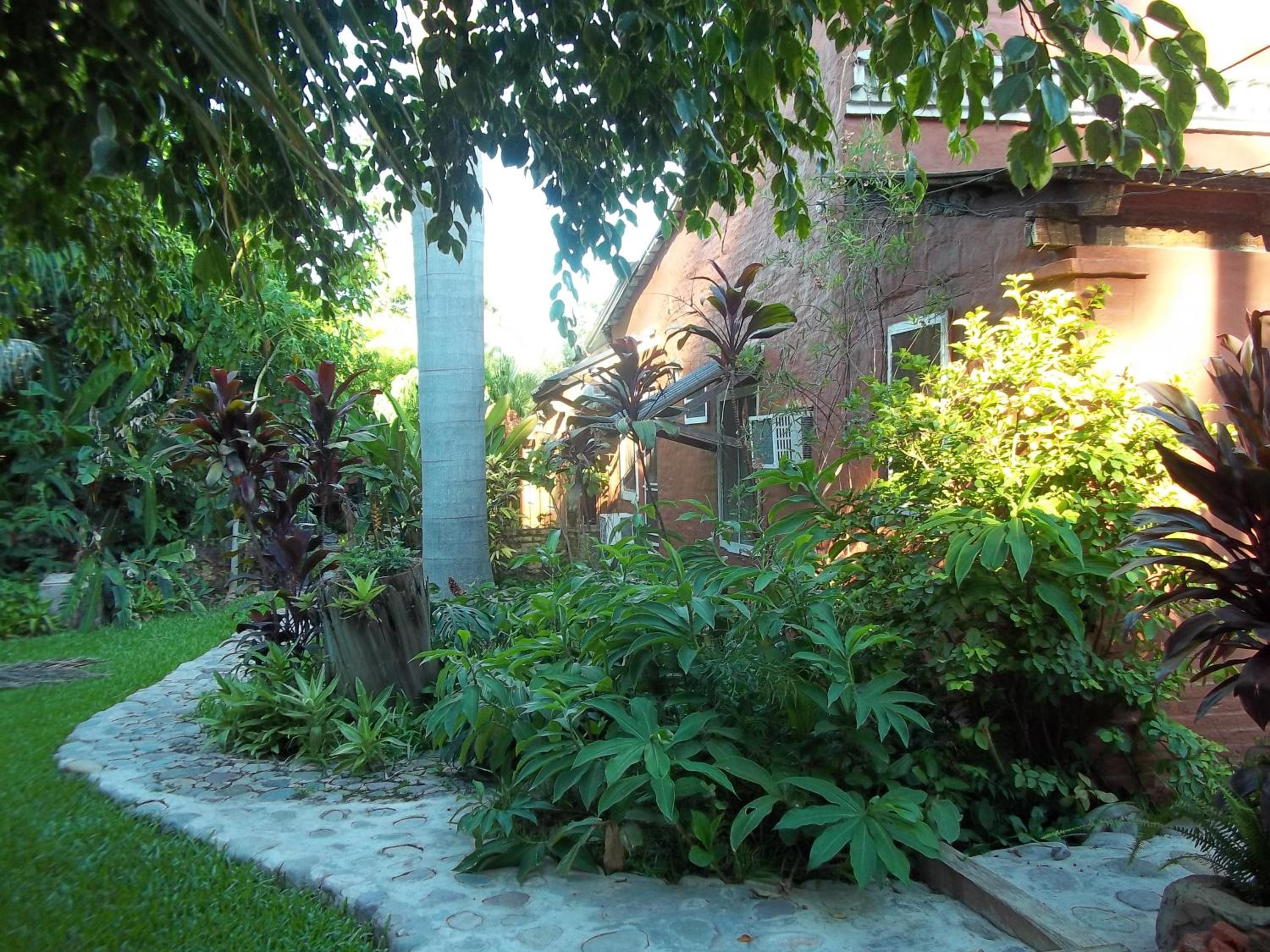 El Jardin Colonial