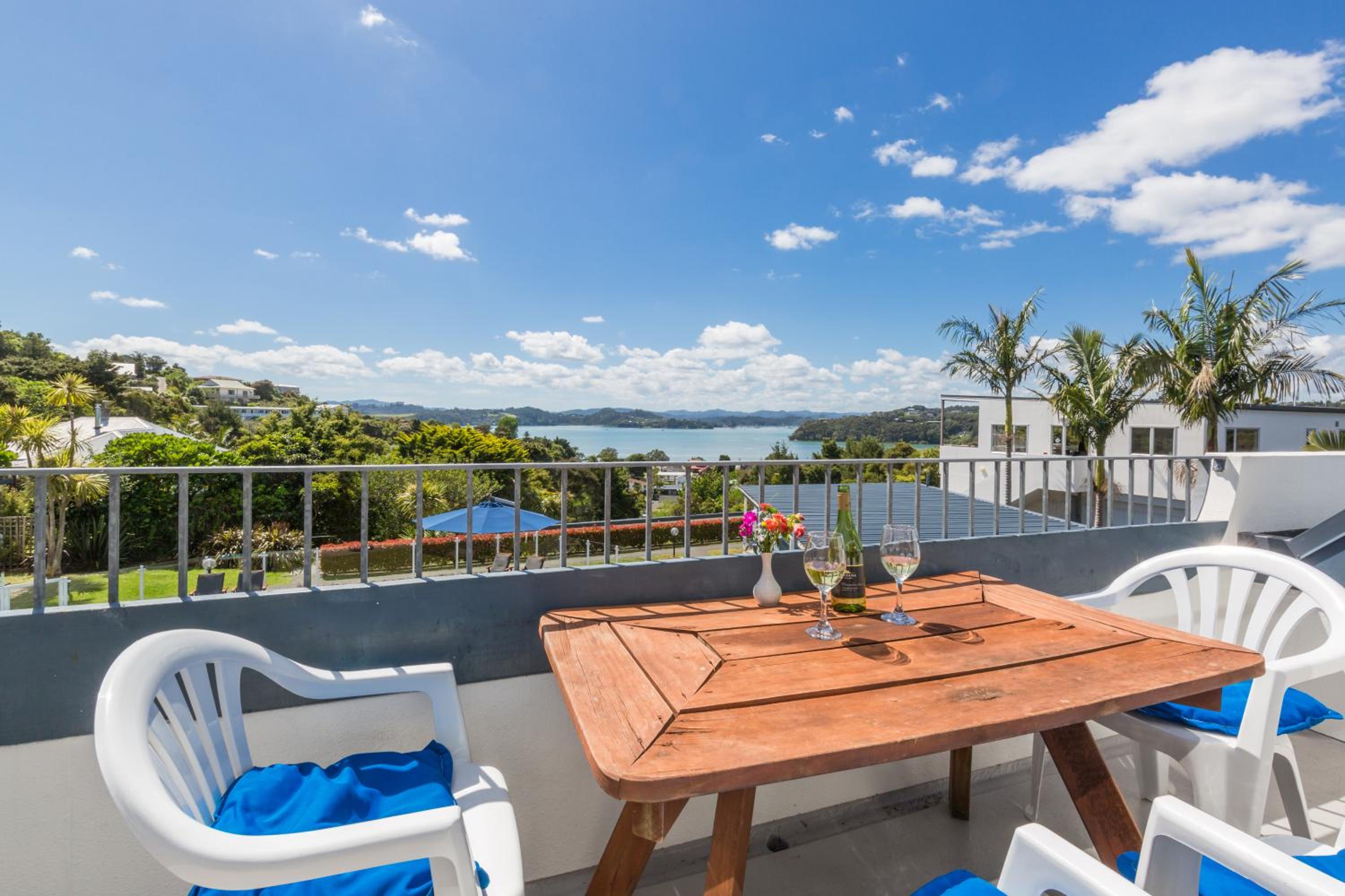 Aloha Seaview Resort Motel