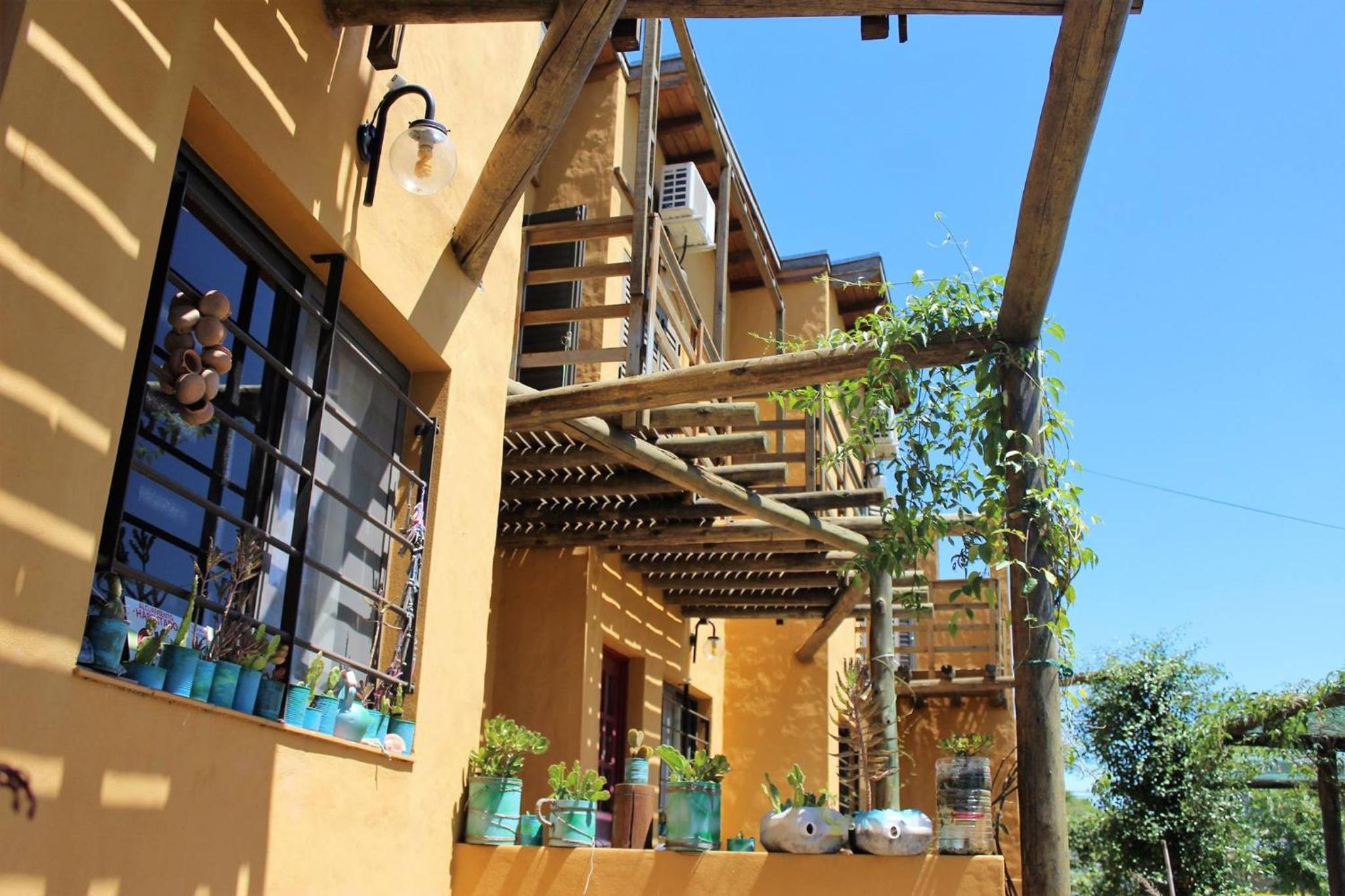 Yataí Casas